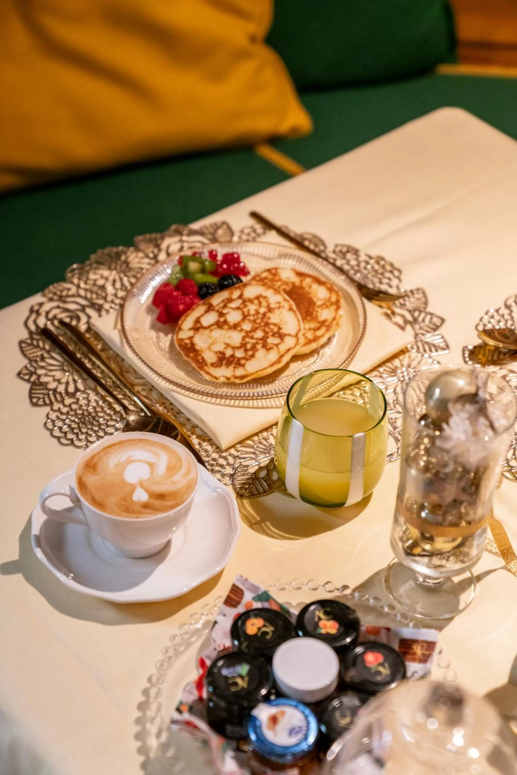 Food and drinks in Ambra Cortina Luxury&Fashion Hotel