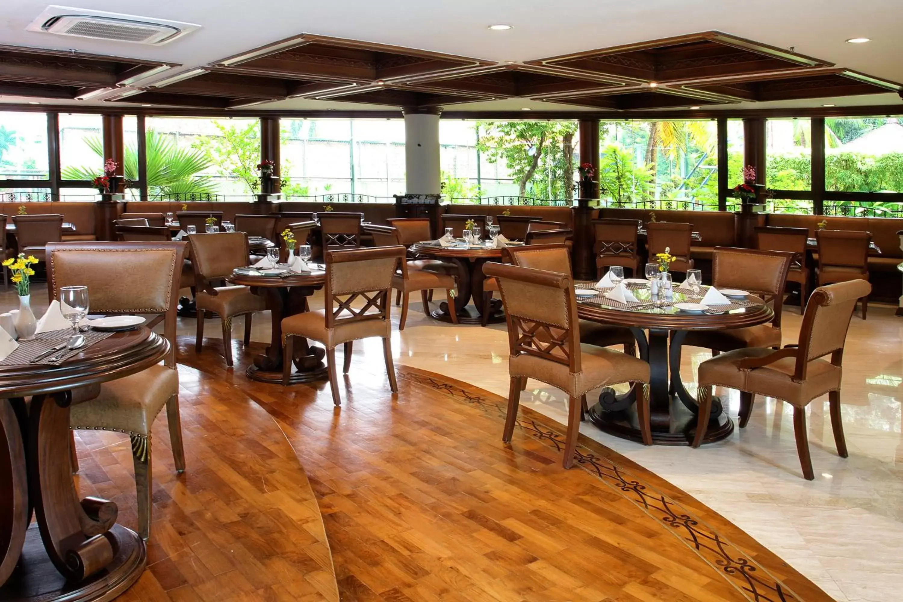 Restaurant/places to eat in Midtown Residence Simatupang Jakarta Restaurant/places to eat in Midtown Residence Simatupang Jakarta