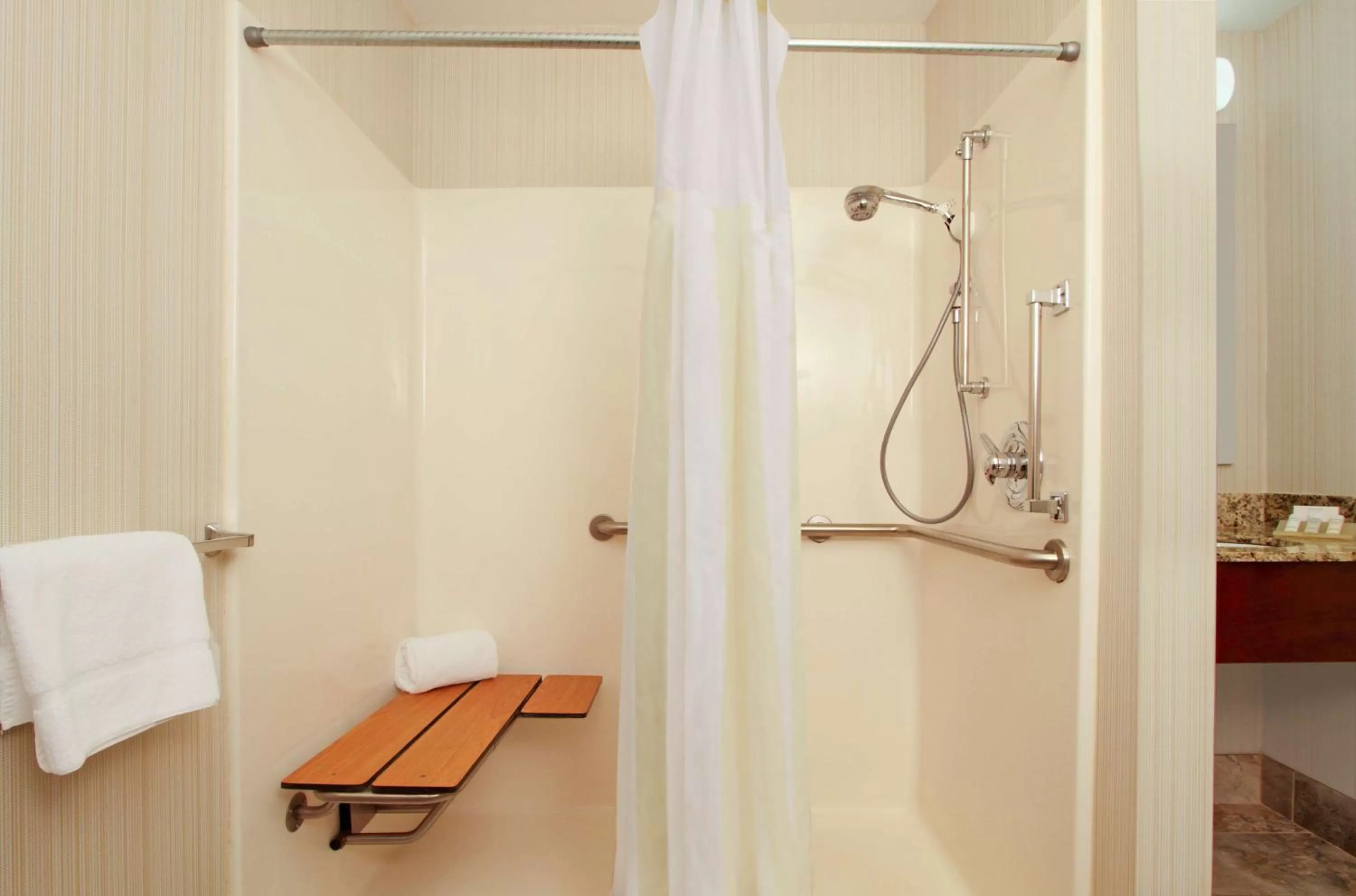 Living room in Hilton Garden Inn Columbus Airport