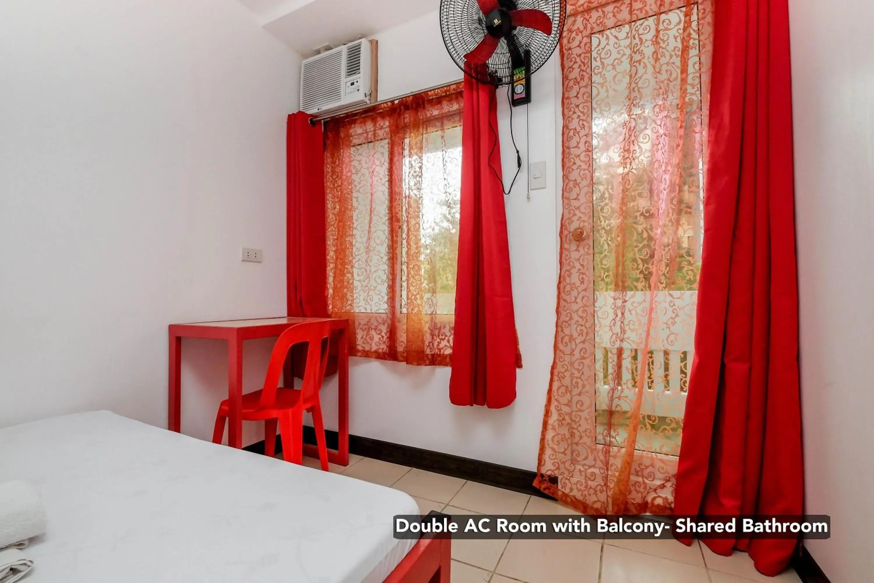 Bedroom, Bed in Stay Malate (Wanderers Guest House)