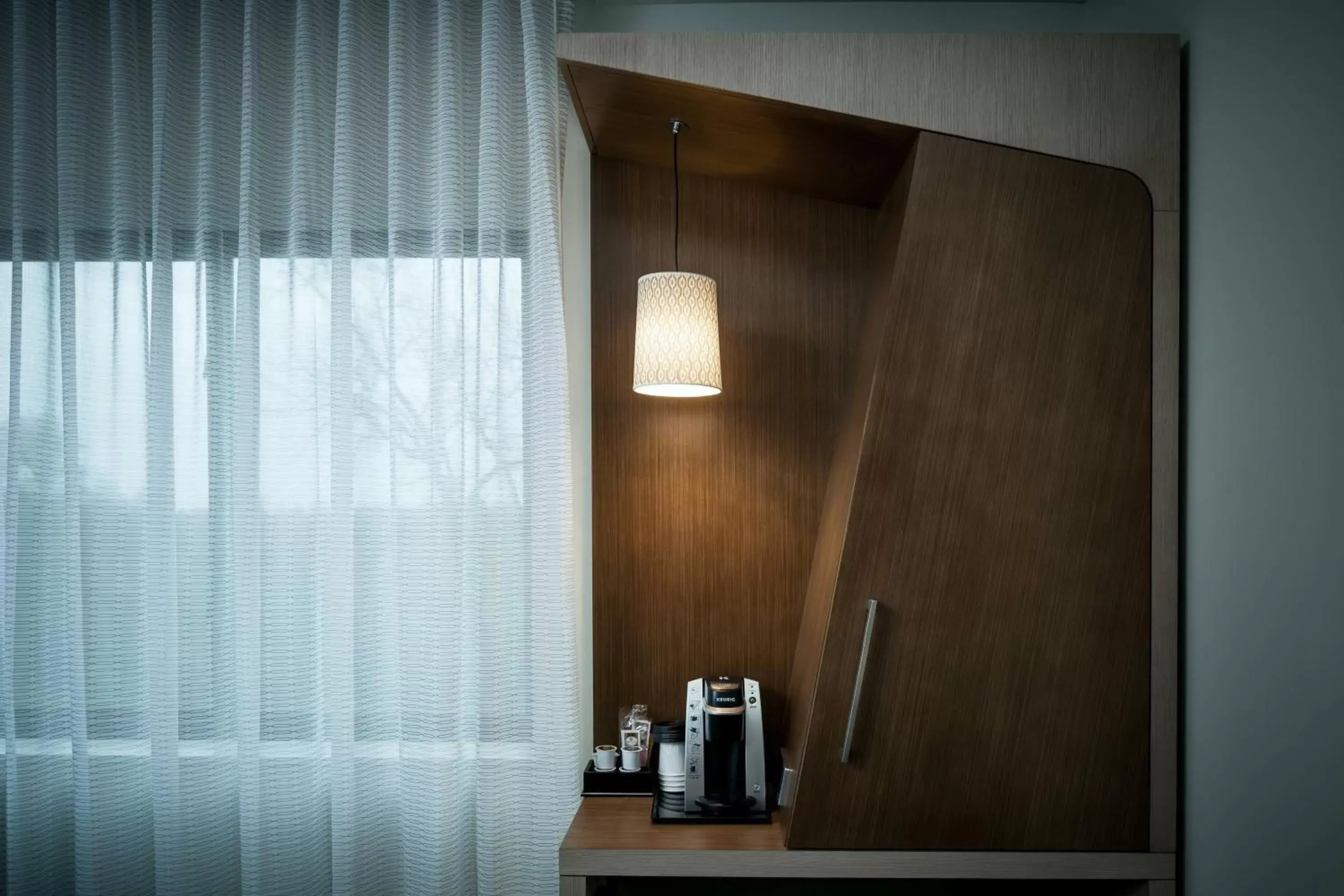 Photo of the whole room, Bathroom in Courtyard by Marriott Corvallis