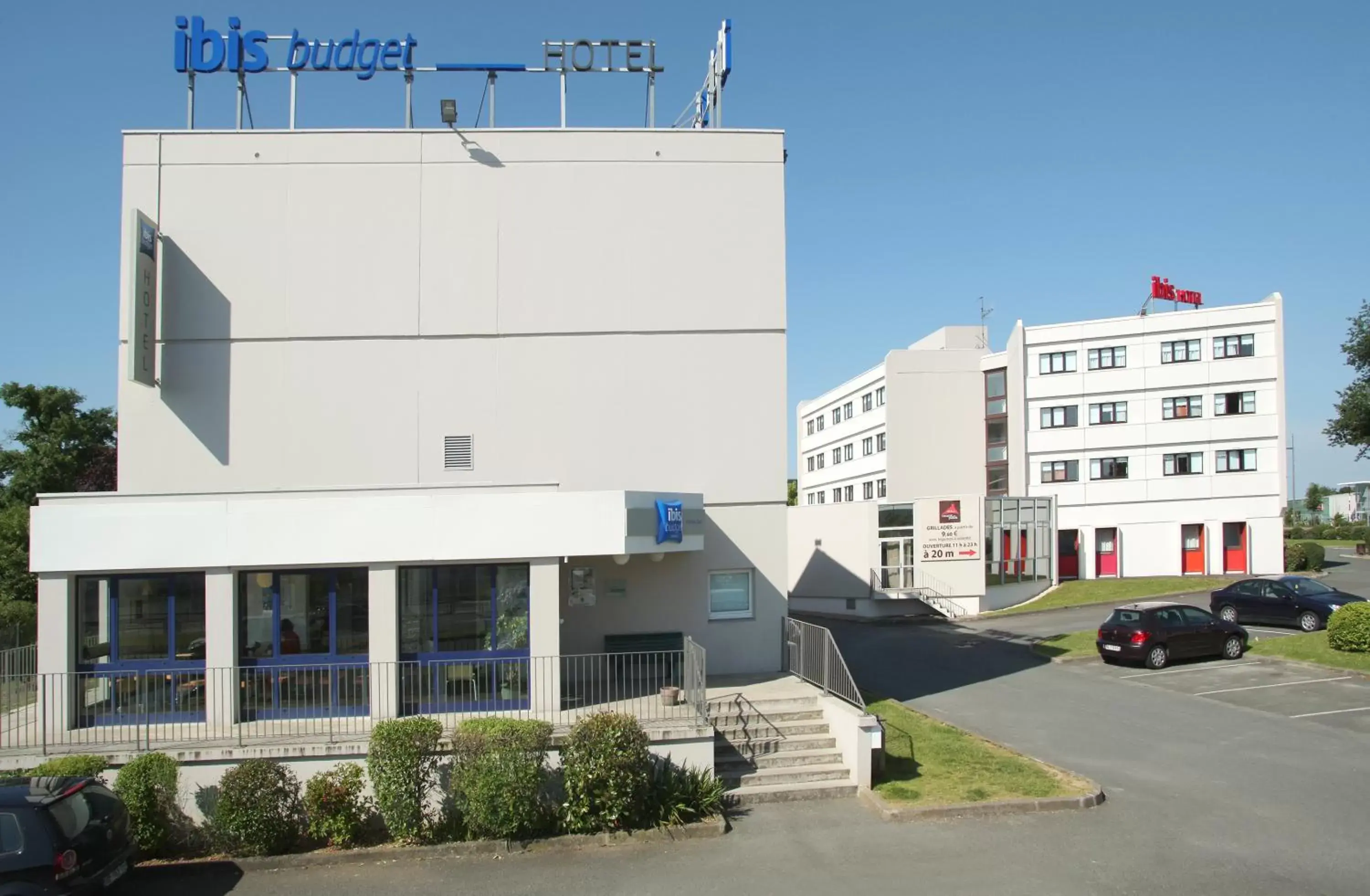 Facade/entrance, Property Building in ibis budget Poitiers Sud