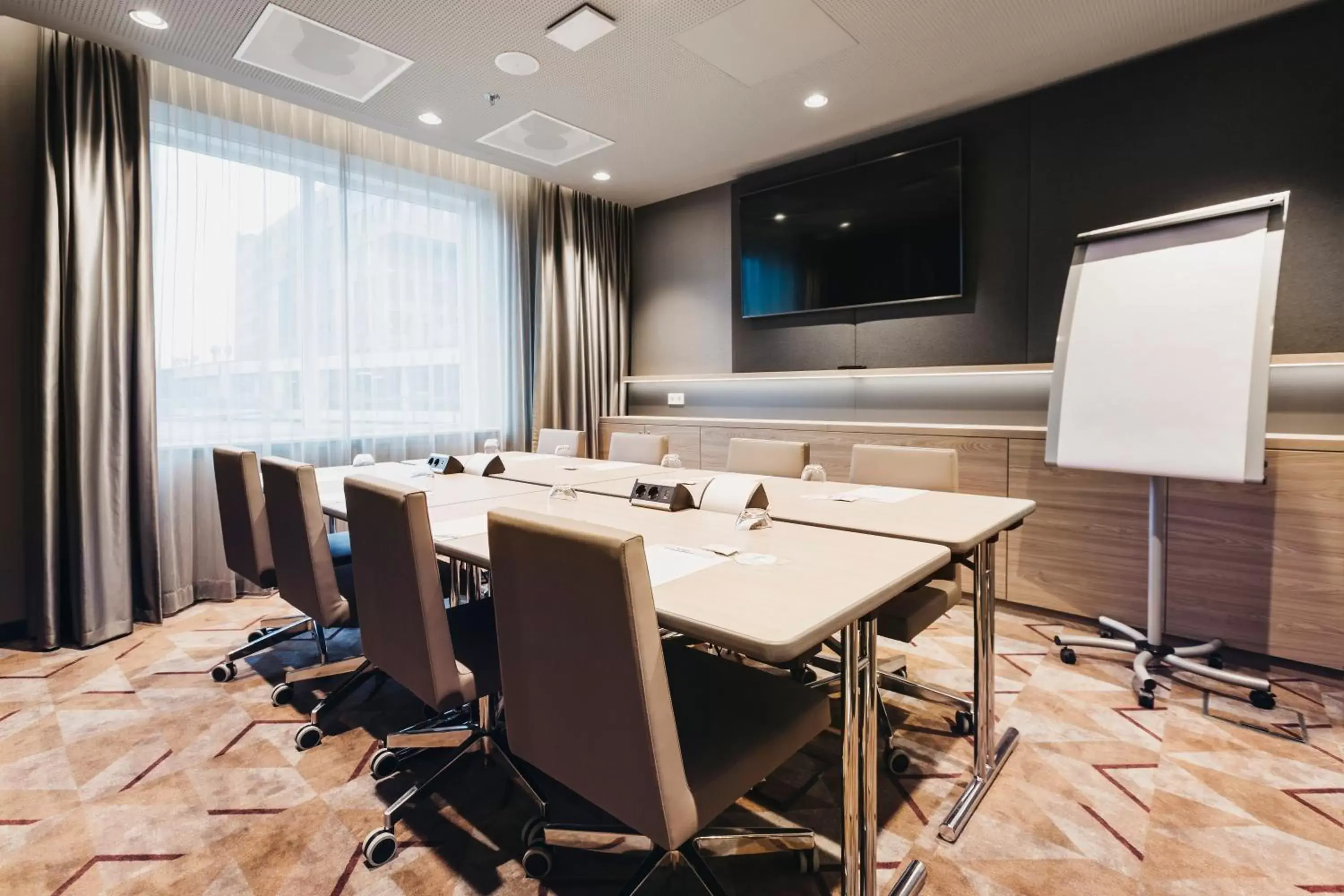 Meeting/conference room, Business Area/Conference Room in Holiday Inn - Eindhoven Airport, an IHG Hotel