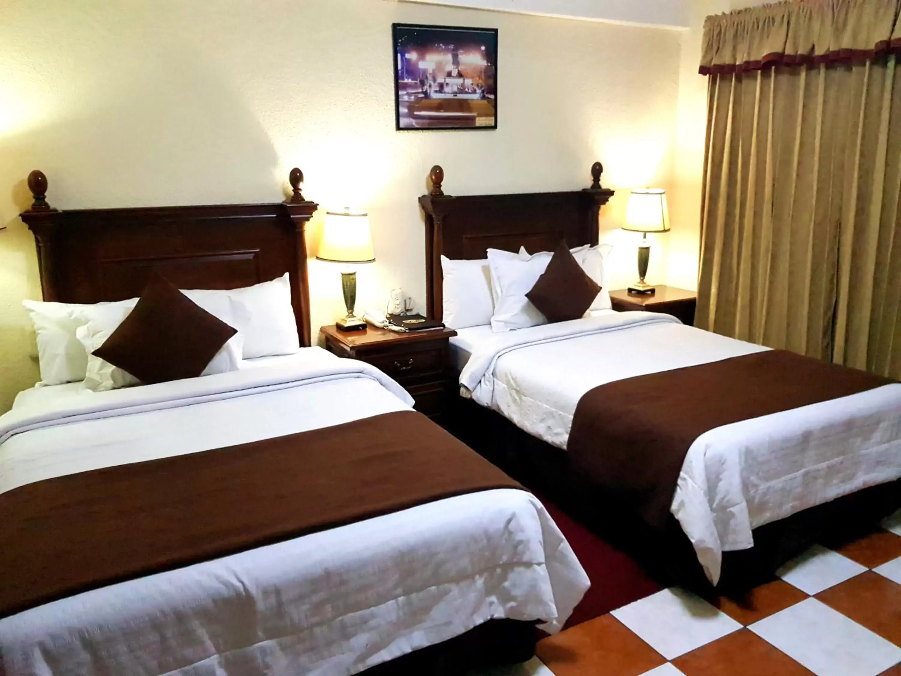 Twin Room in Hotel Las Americas Twin Room in Hotel Las Americas