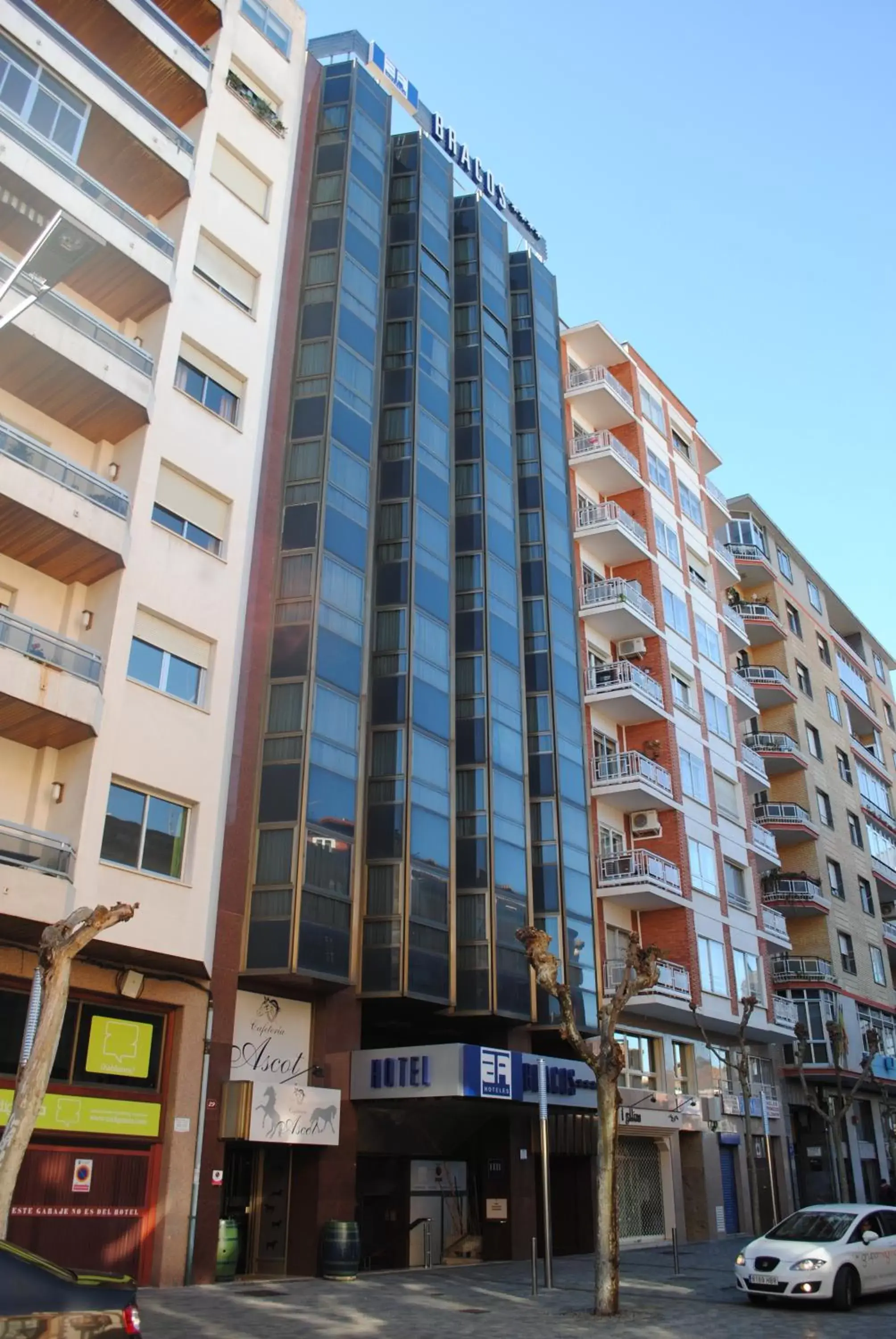 Area and facilities, Property Building in Hotel los Bracos by Silken