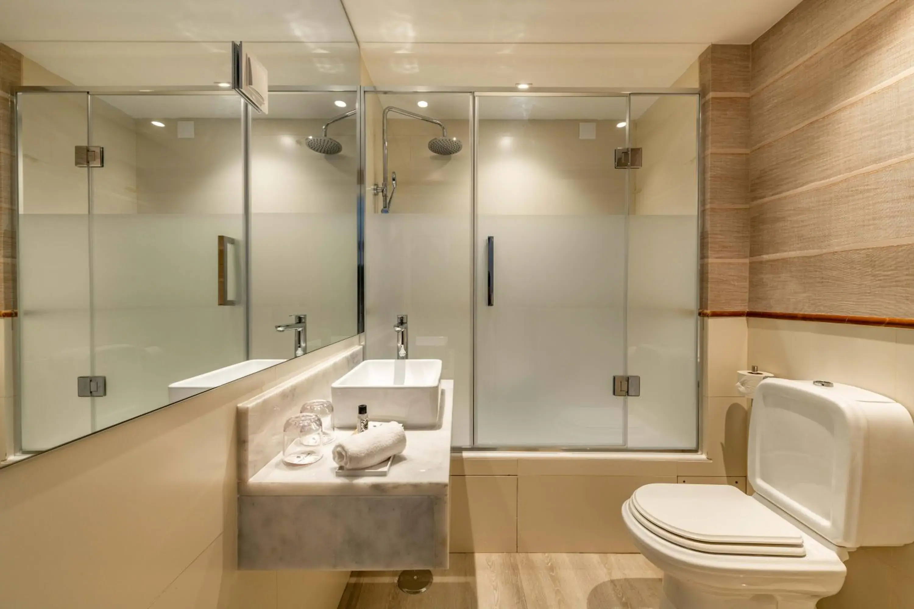 Bathroom in Pestana Delfim Beach & Golf Hotel