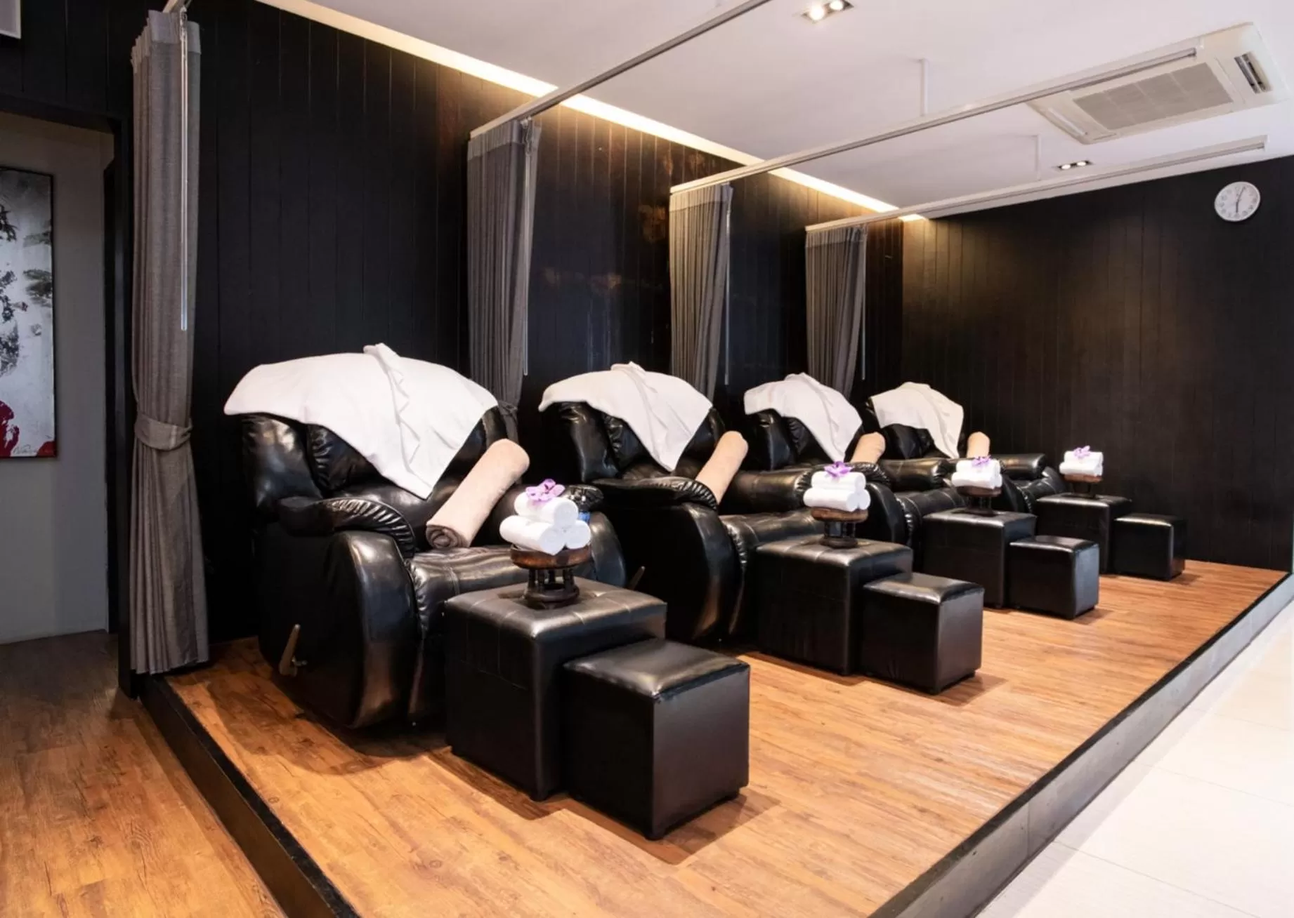 Spa and wellness centre/facilities in S Ratchada Leisure Hotel