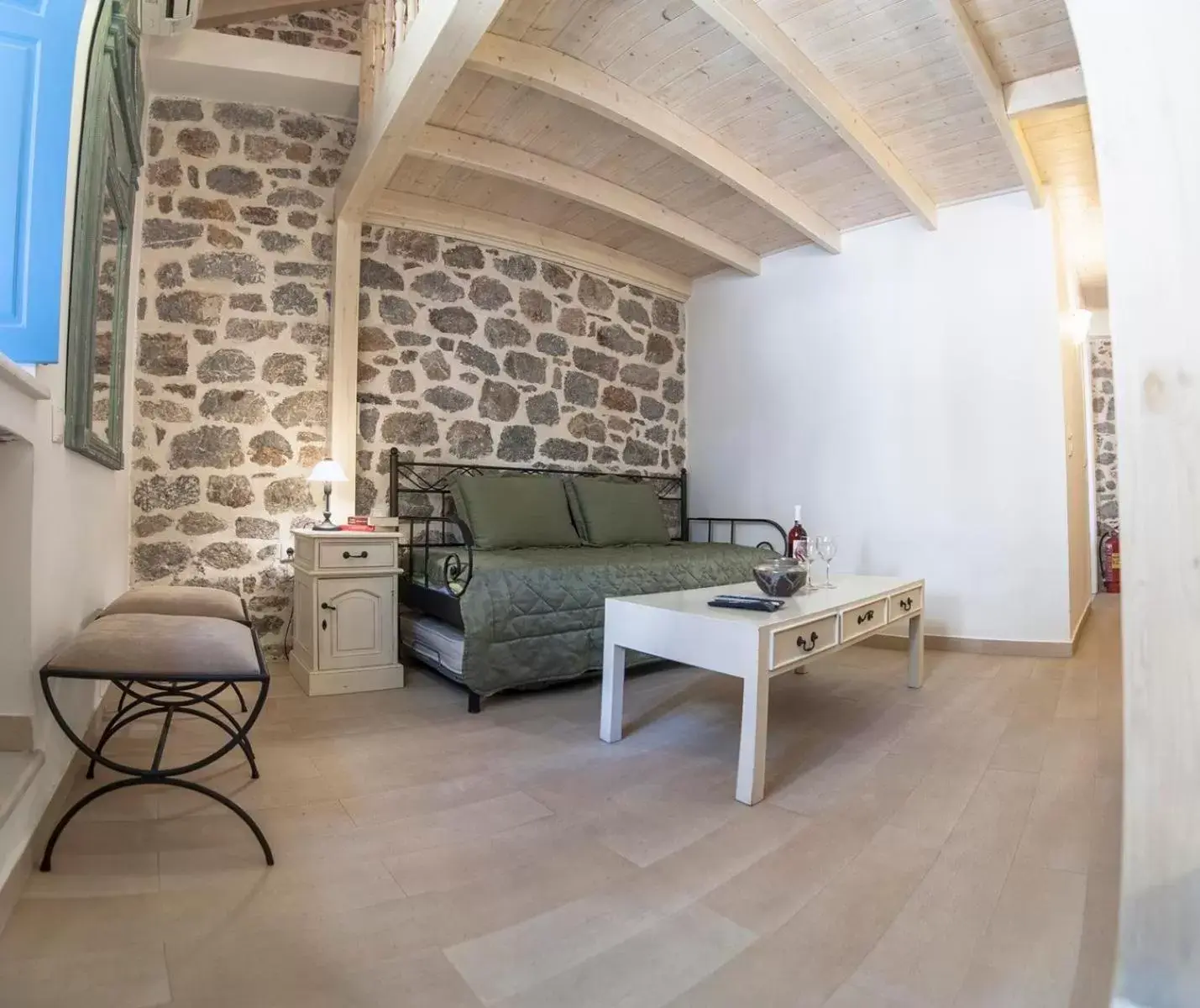 Living room, Seating Area in PortaDelMare deluxe suites