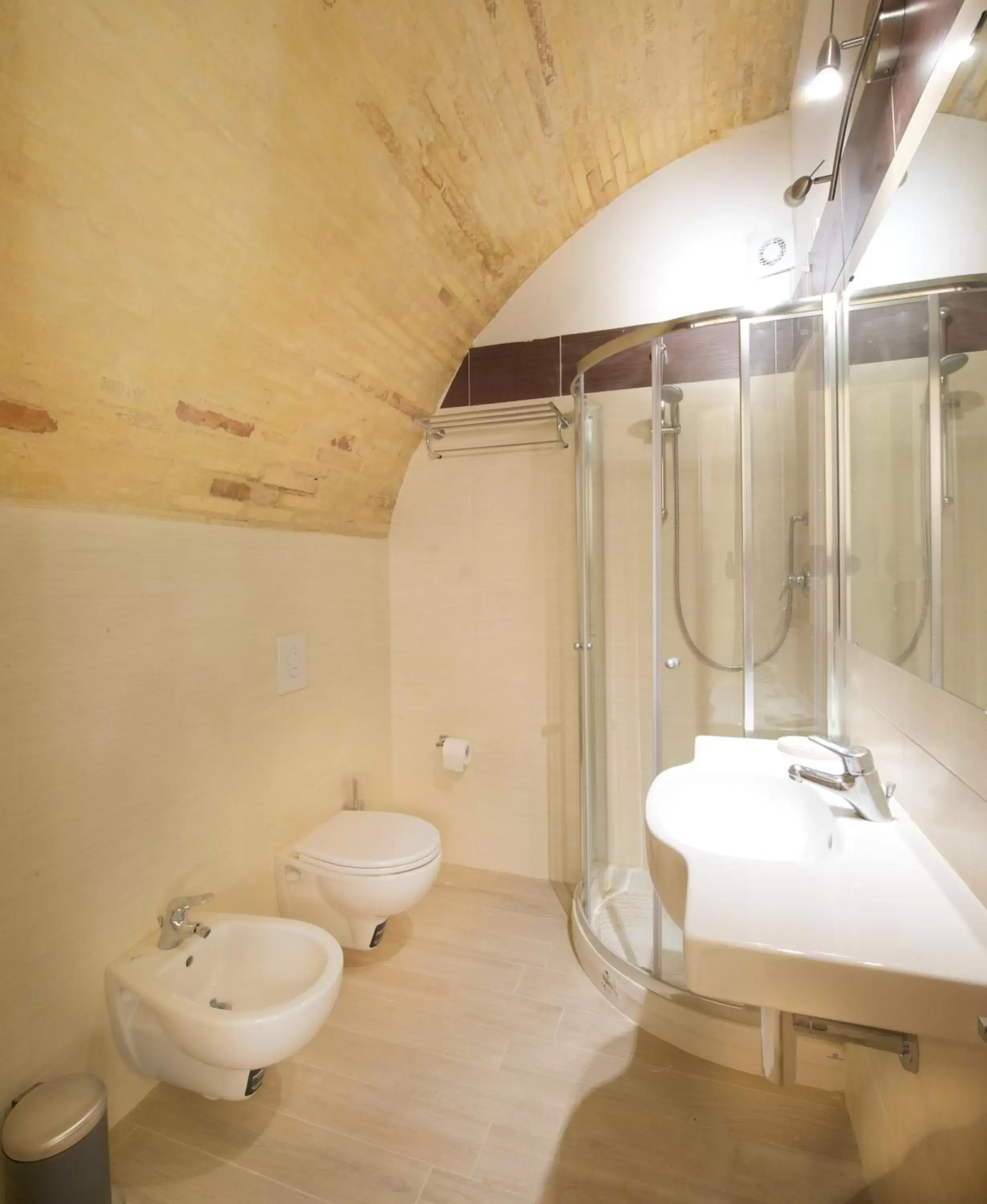 Bathroom in Torre della Loggia - Dimora Storica - Ortona