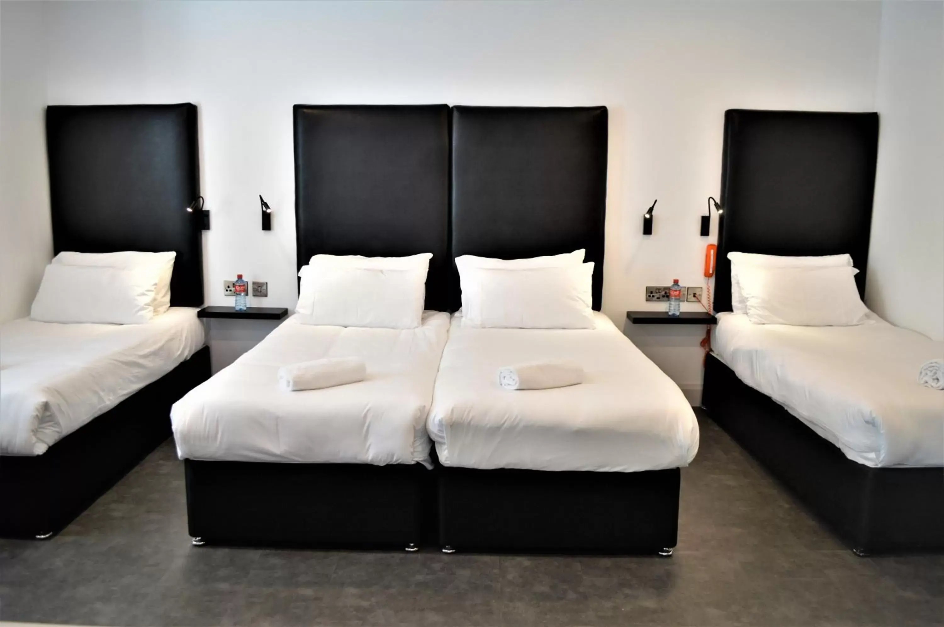 Bed in Bella Vista Hotel & Self Catering Suites