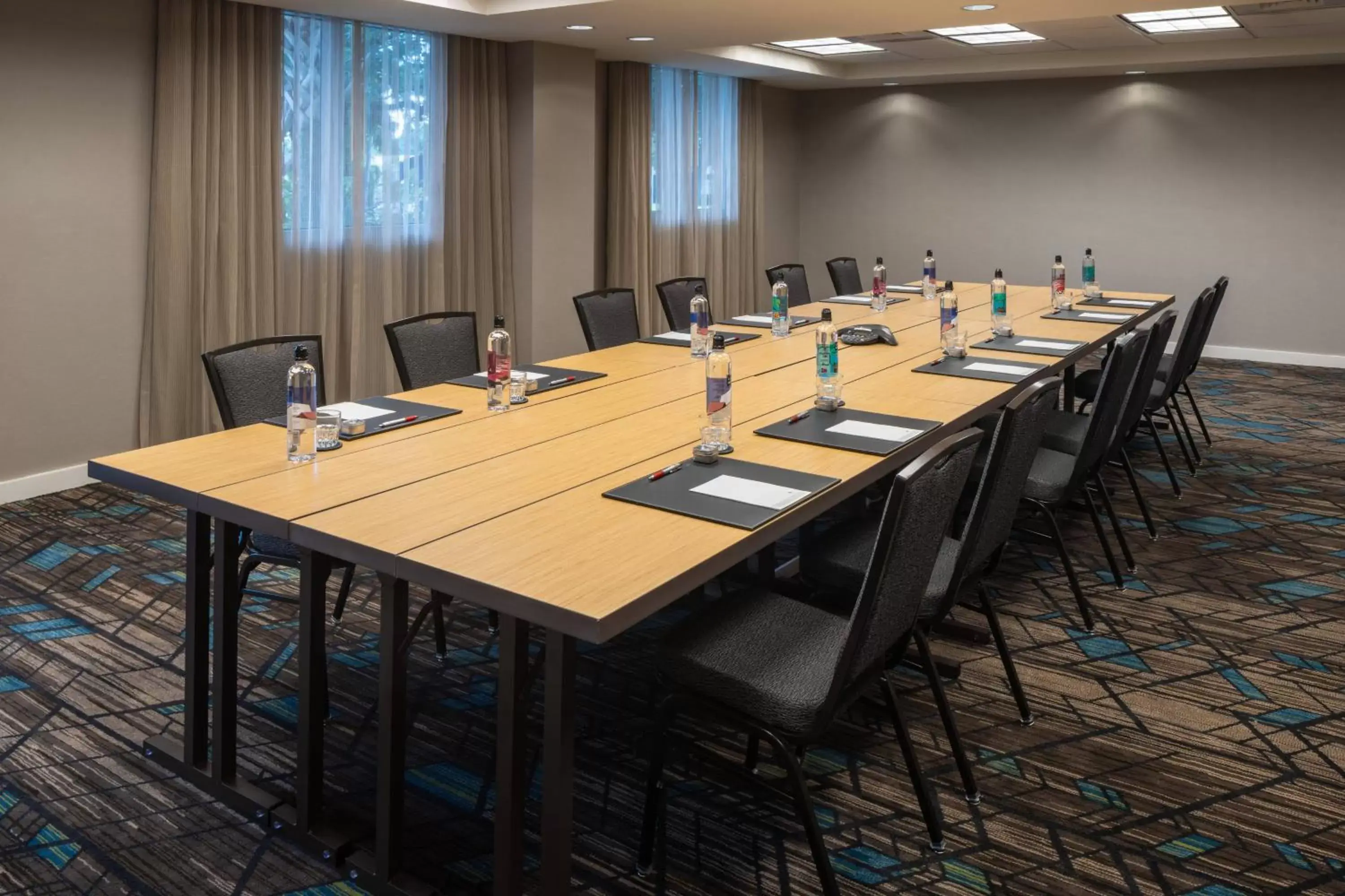 Meeting/conference room in Residence Inn by Marriott Miami Airport