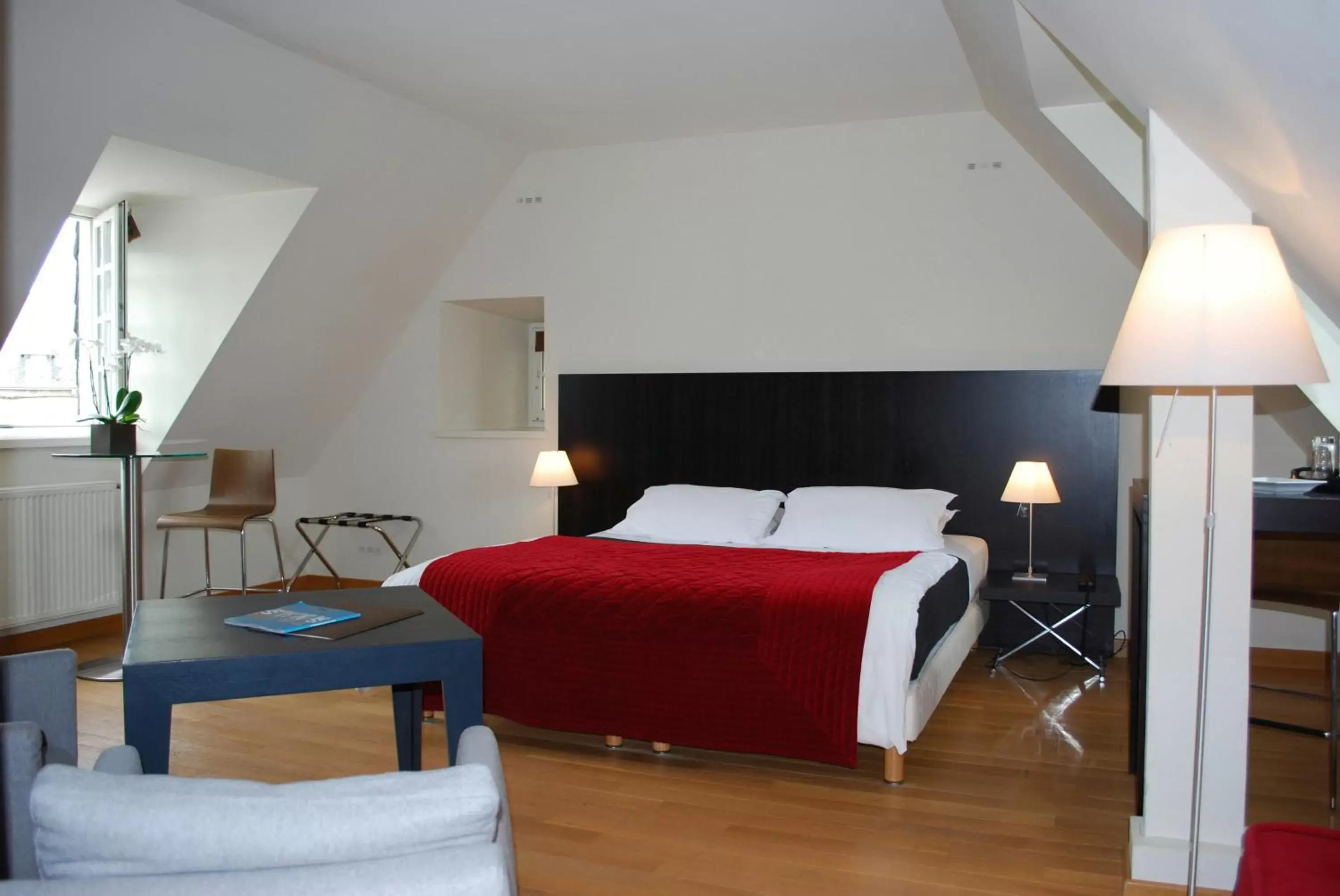Photo of the whole room, Bed in Hotel Le Temps De Vivre