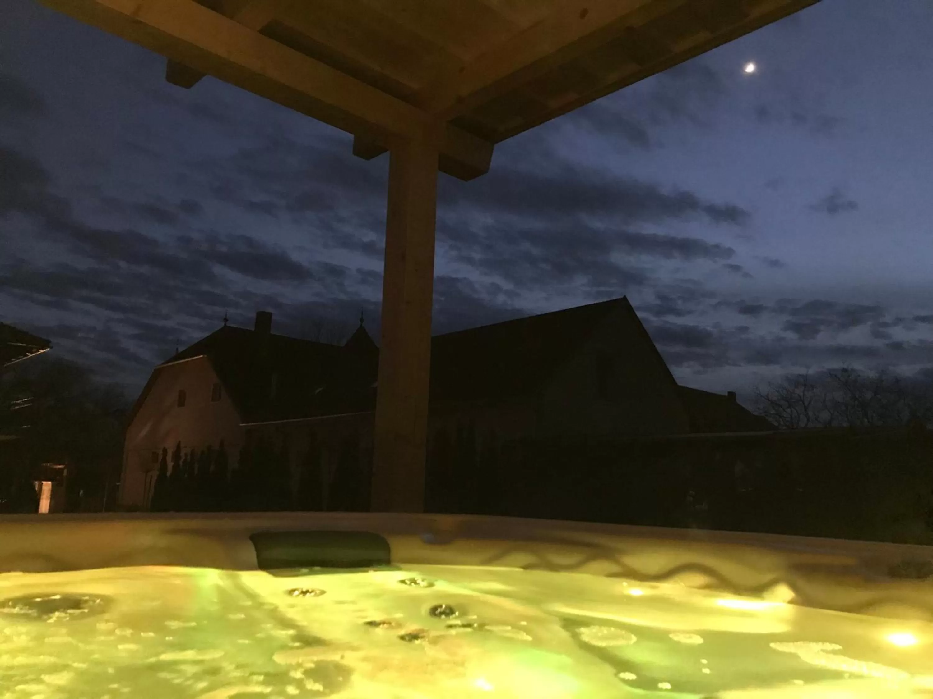 Massage in Villa Aruba & Private SPA Suites