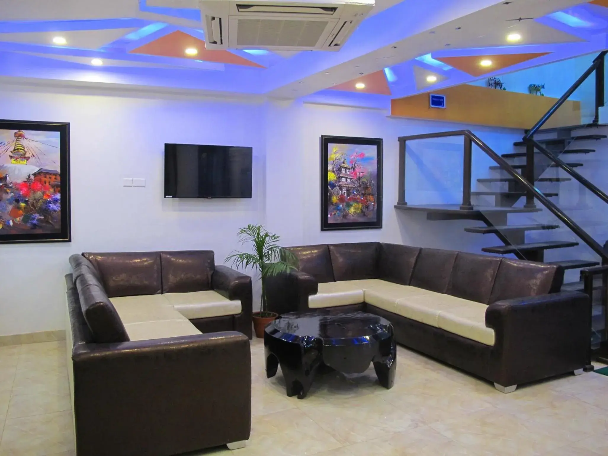 Lobby or reception in Royal Penguin Boutique Hotel & Spa Lobby or reception in Royal Penguin Boutique Hotel & Spa