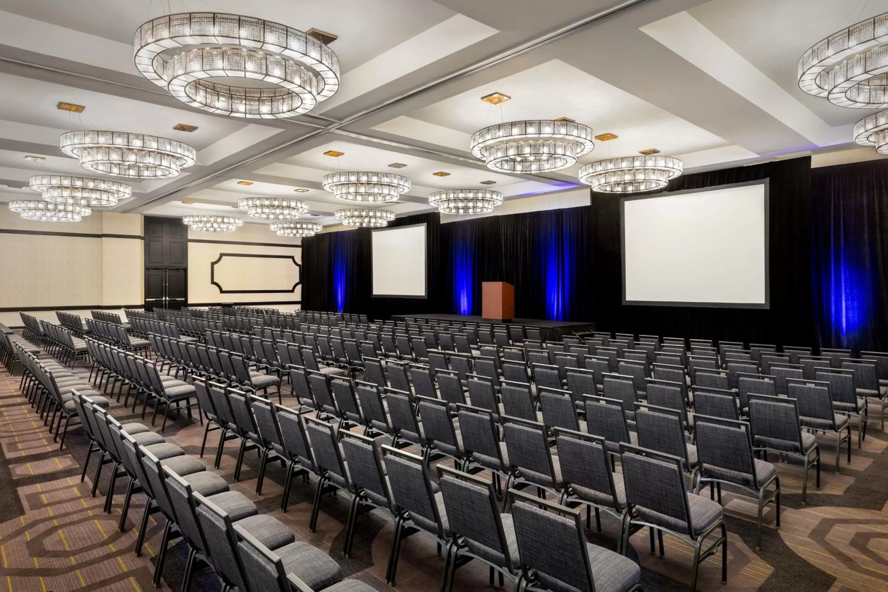 Meeting/conference room in Sheraton Gateway Los Angeles Hotel