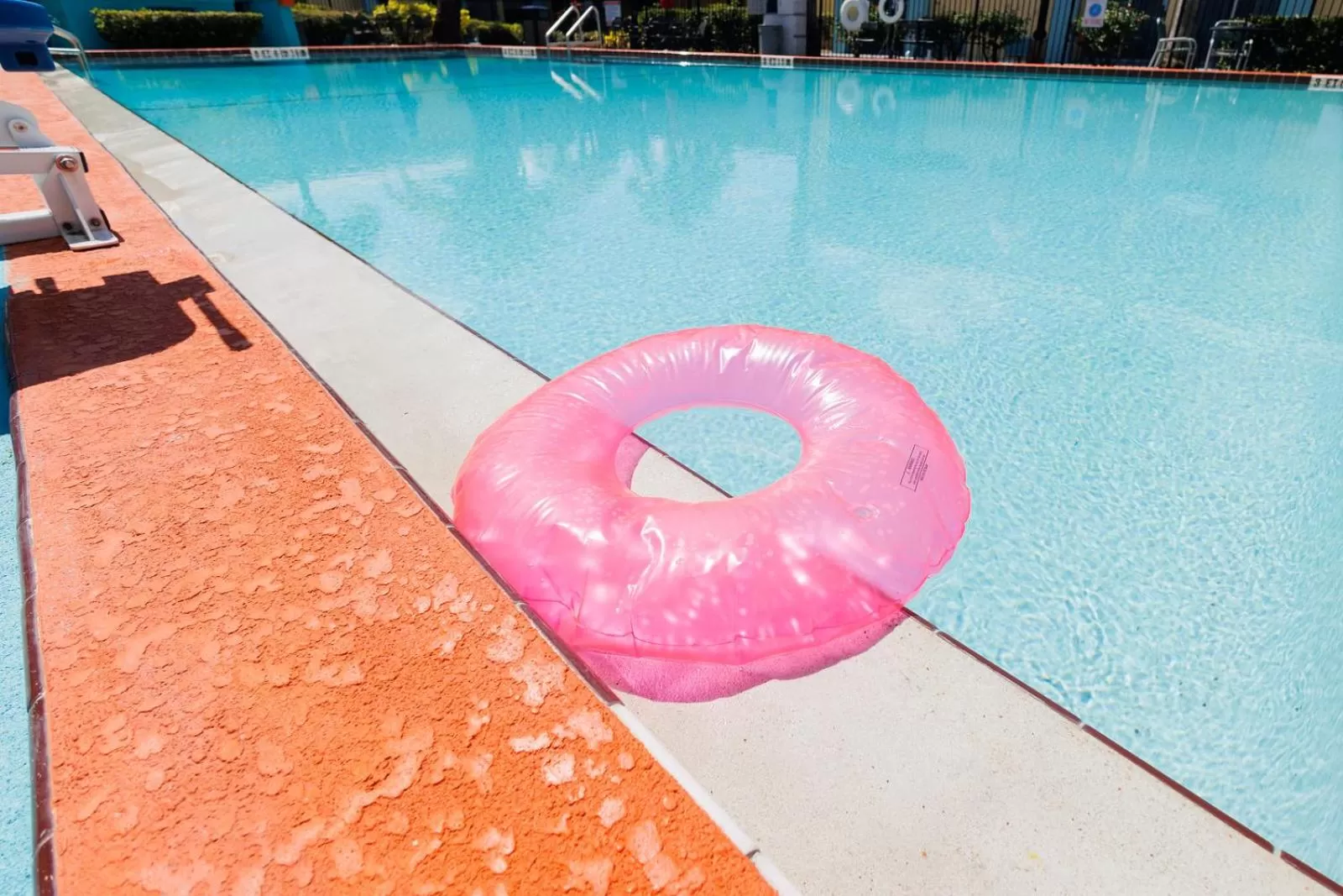Pool view in Garnet Inn & Suites, Orlando