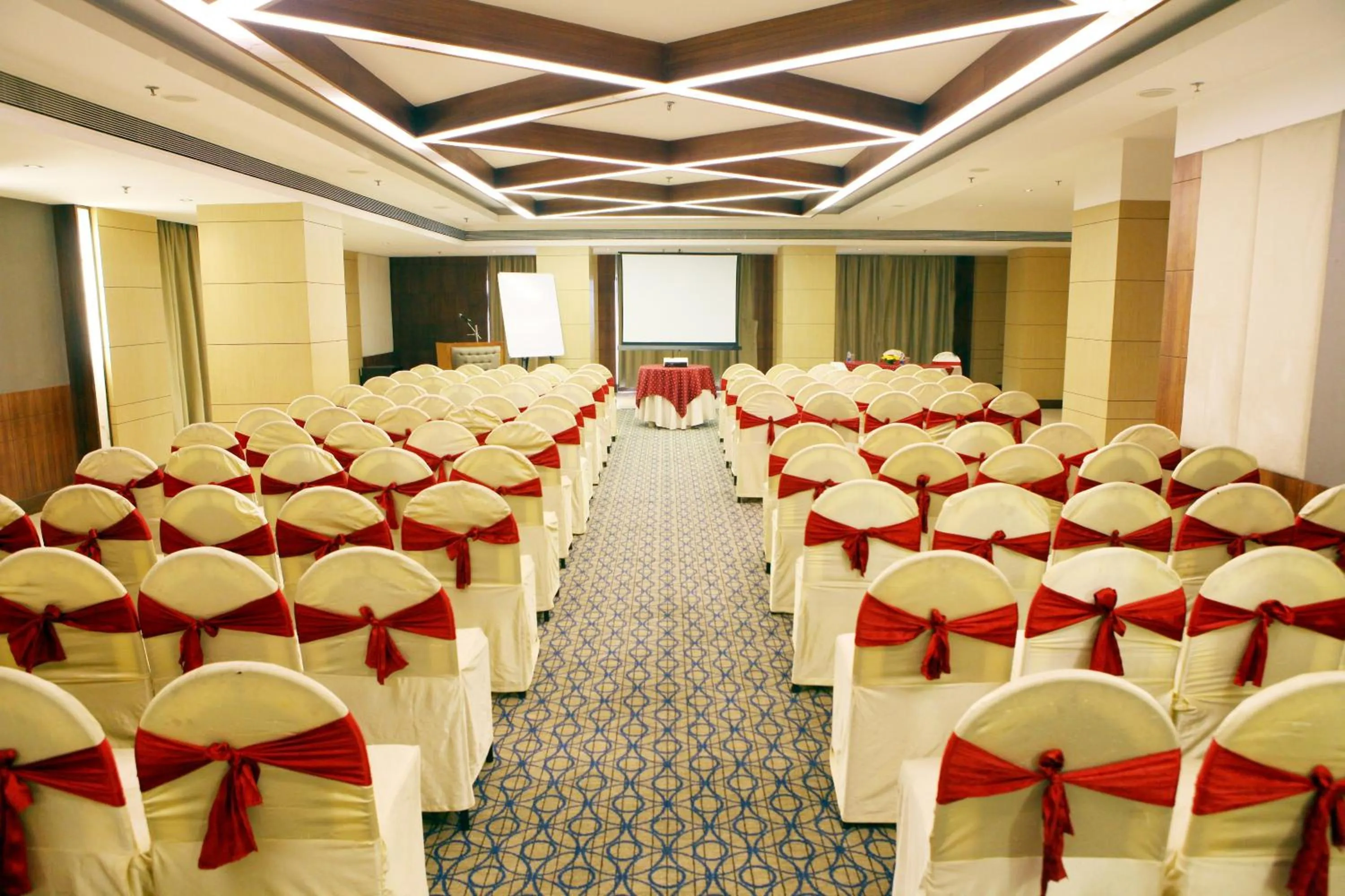 Banquet/Function facilities in Lords Plaza Surat