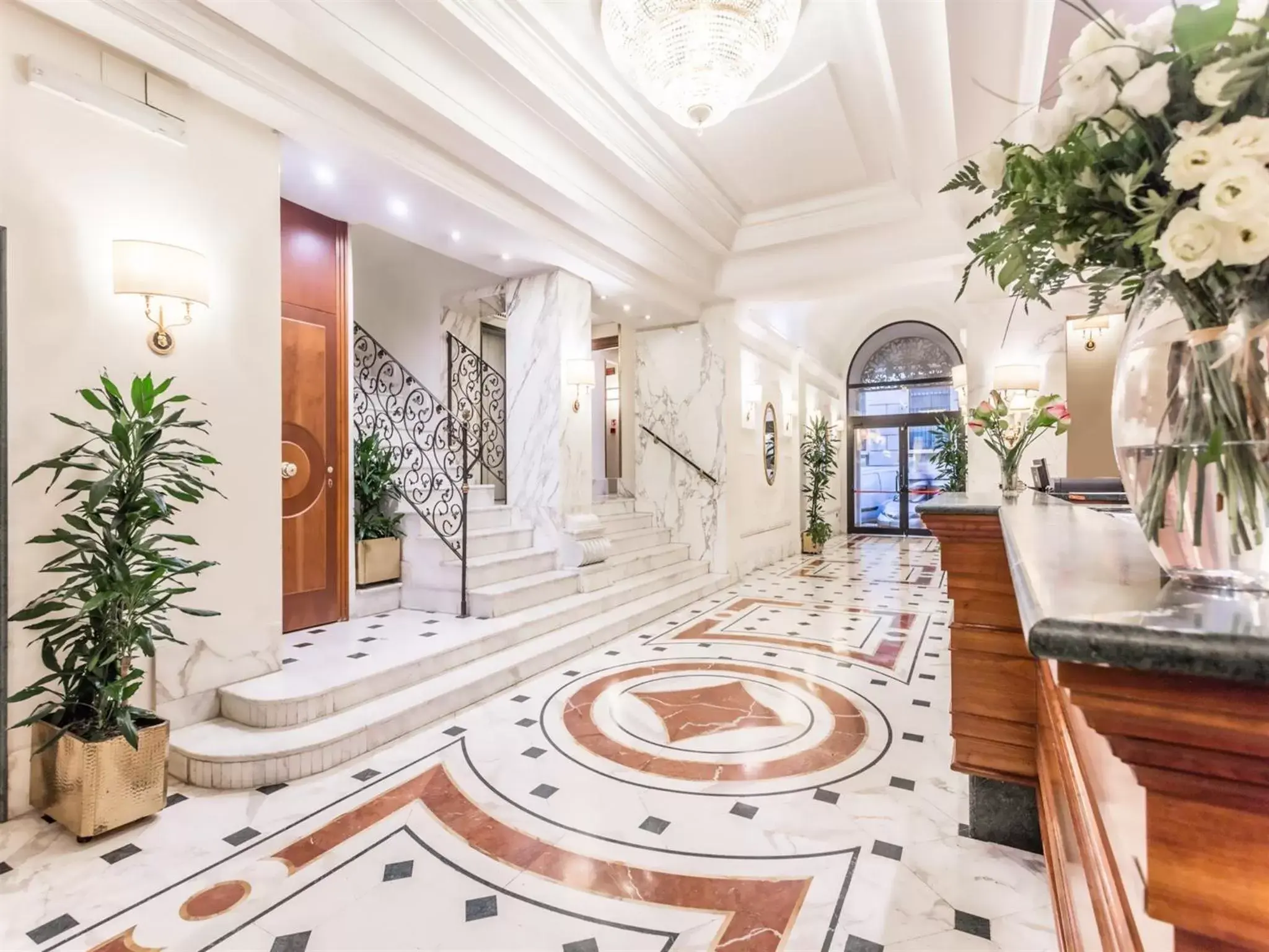 Lobby or reception in Raeli Hotel Archimede