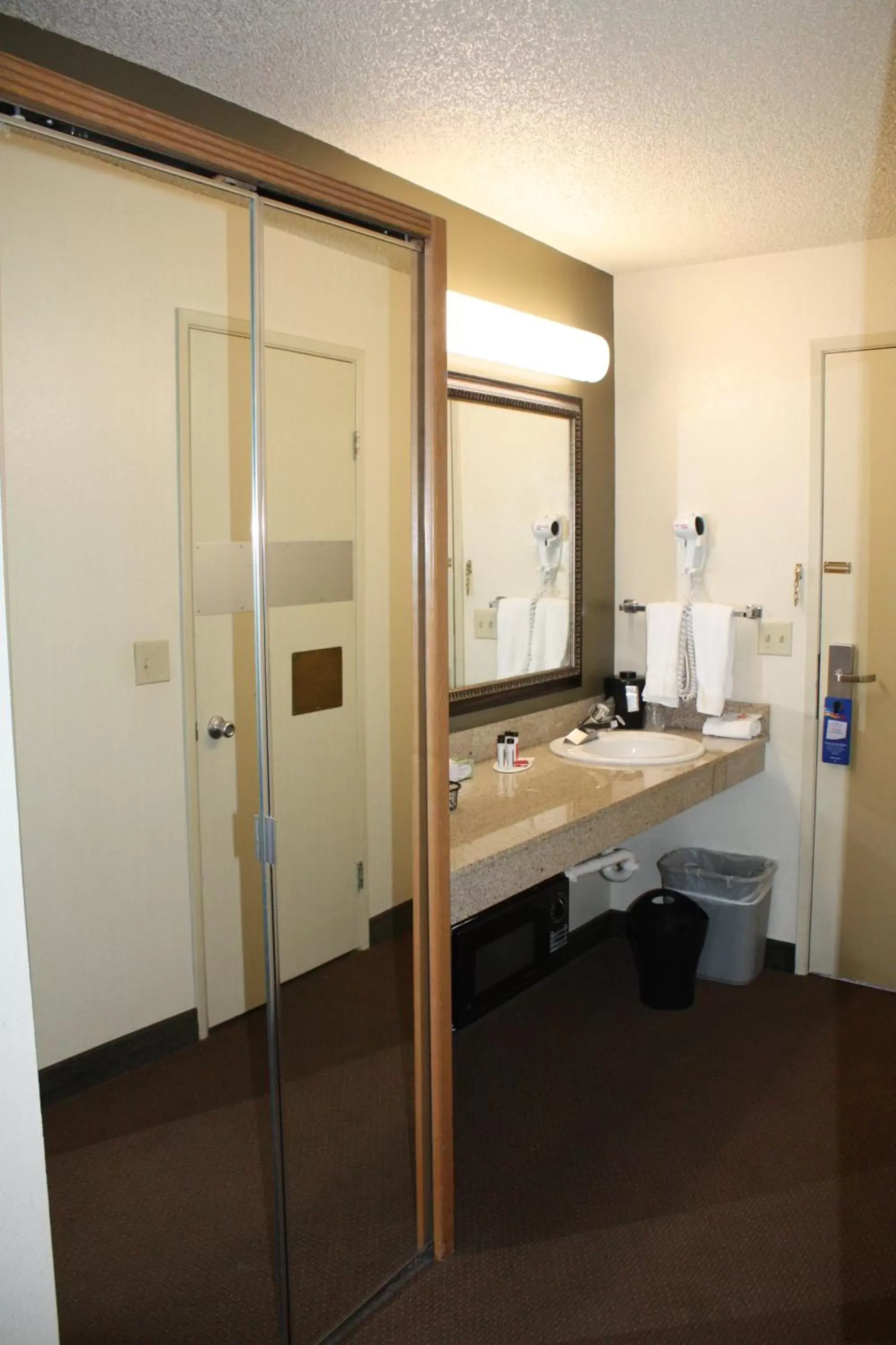Other, Bathroom in Baymont by Wyndham Yakima Riverfront