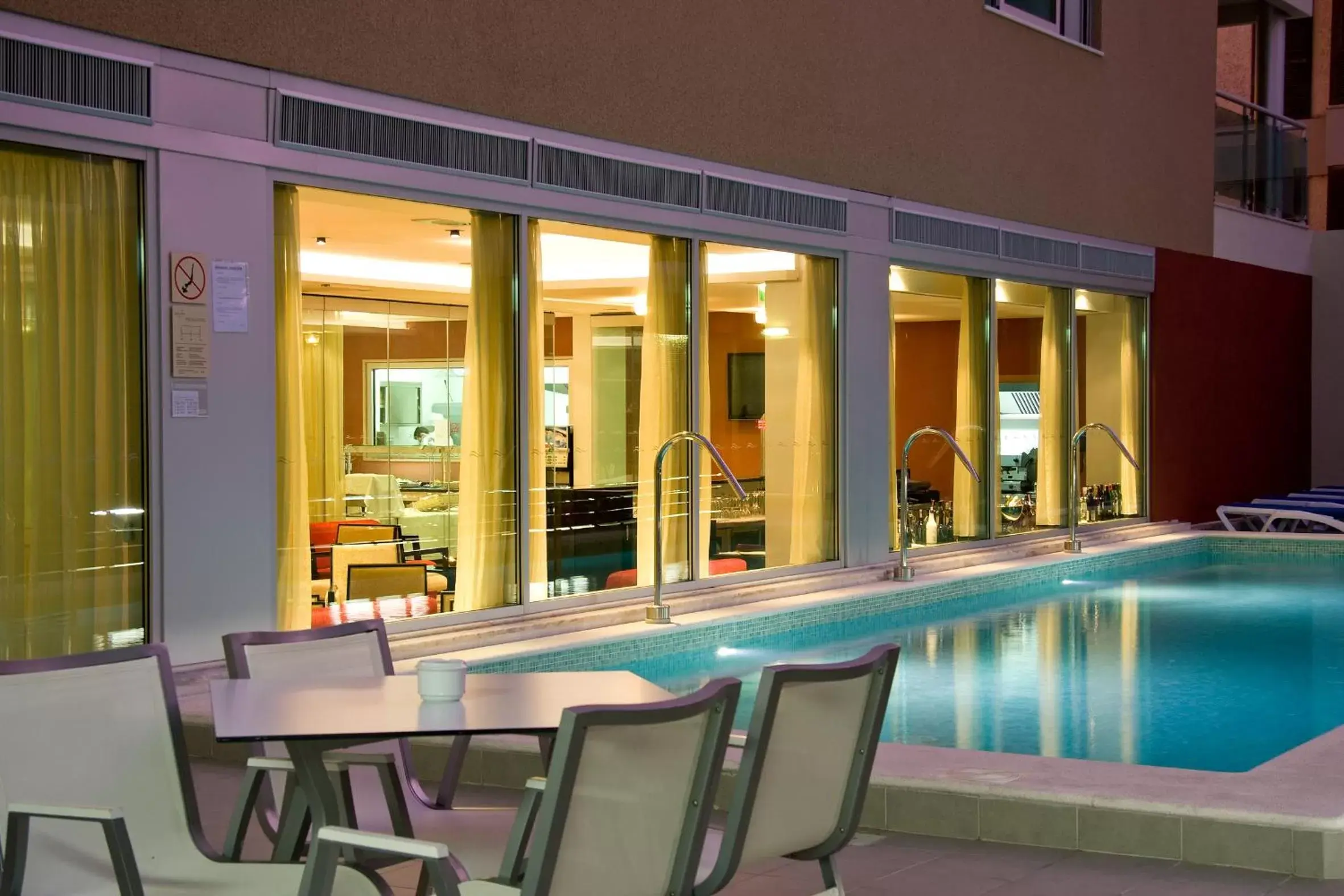 Night, Swimming Pool in Monte Gordo Hotel Apartamentos & Spa