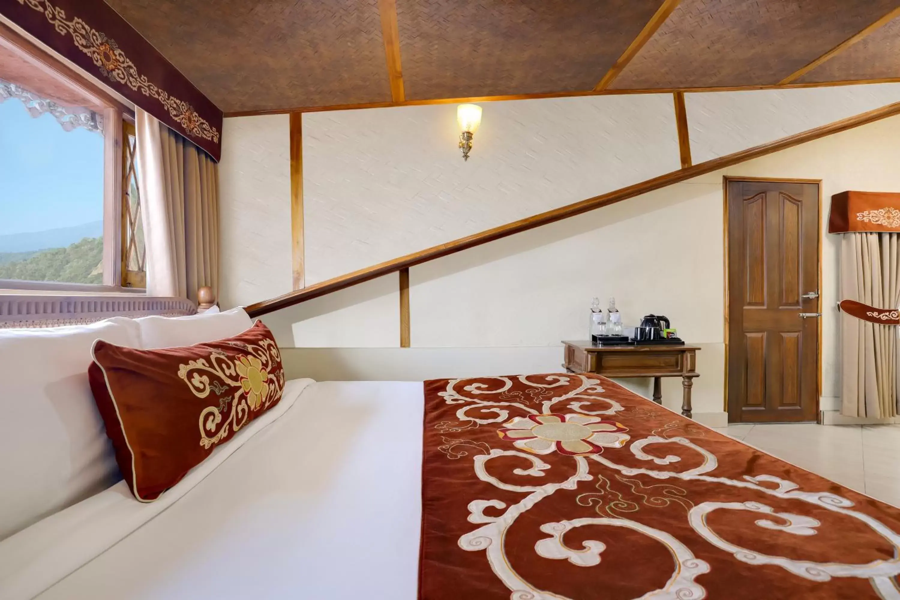 Bed in Summit Hermon Hotel & Spa