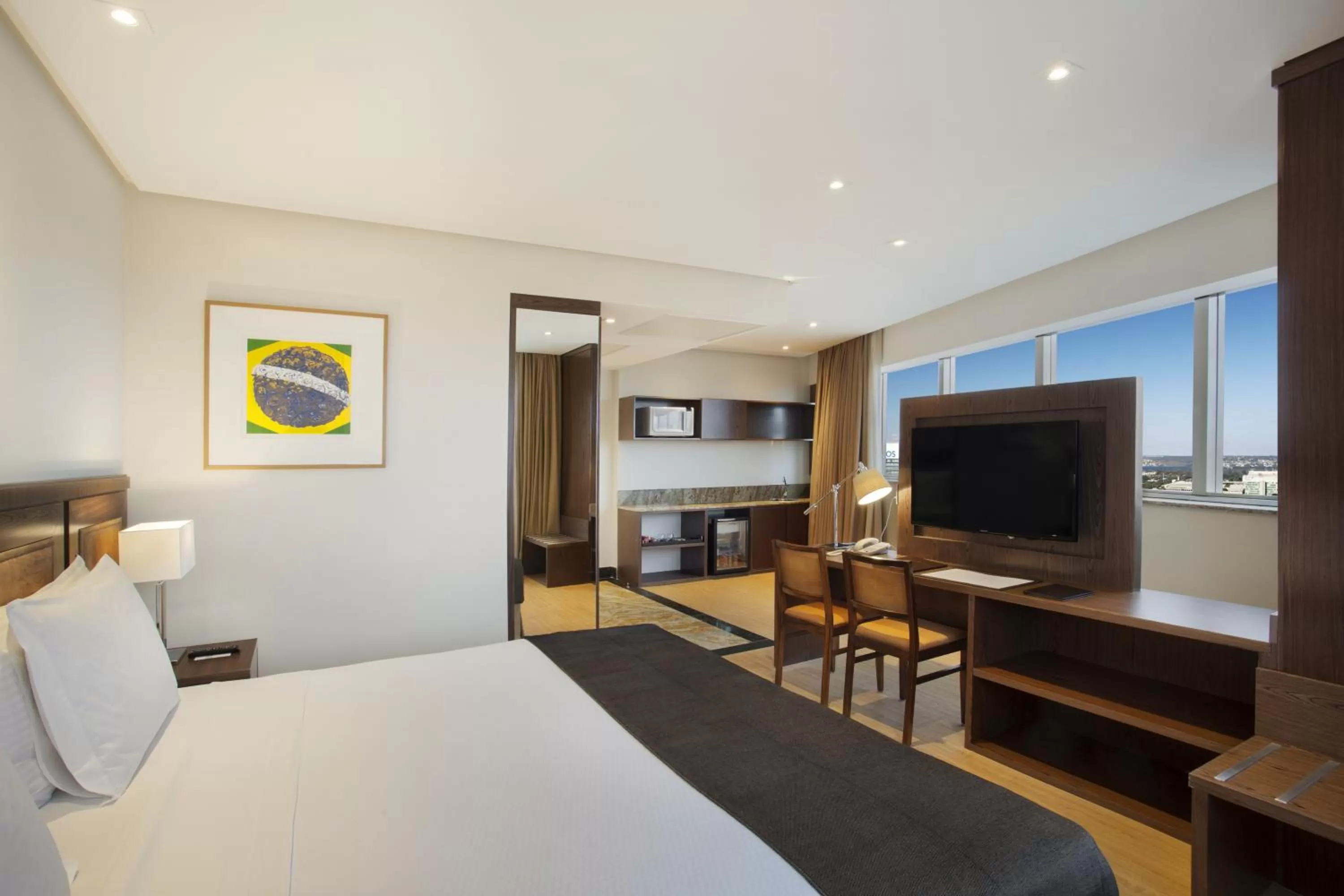 Photo of the whole room, Bed in Windsor Brasilia Hotel