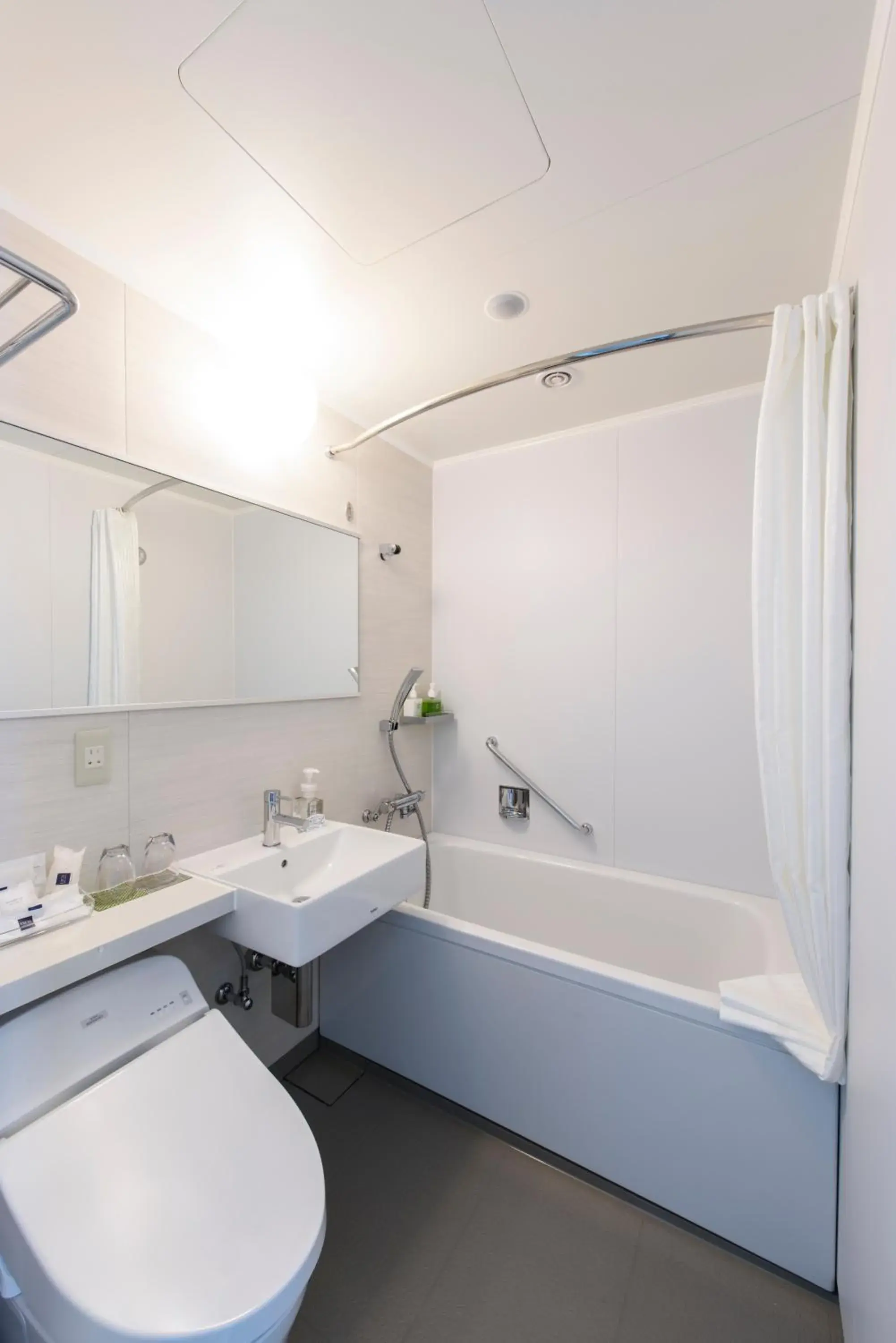 Standard Double Room - Non-Smoking in Futakotamagawa Excel Hotel Tokyu Standard Double Room - Non-Smoking in Futakotamagawa Excel Hotel Tokyu