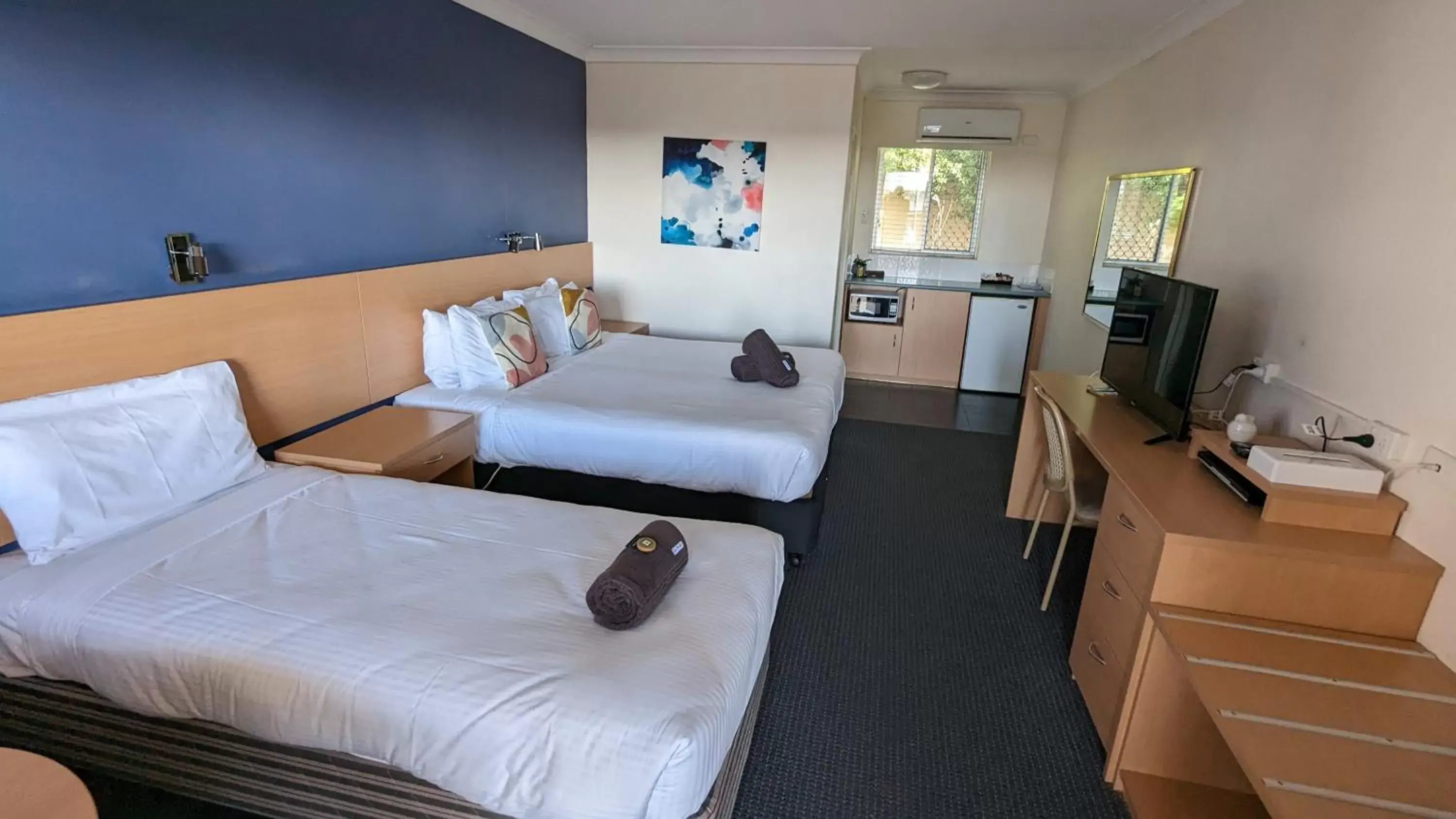 Bedroom, Bed in Armidale Inn