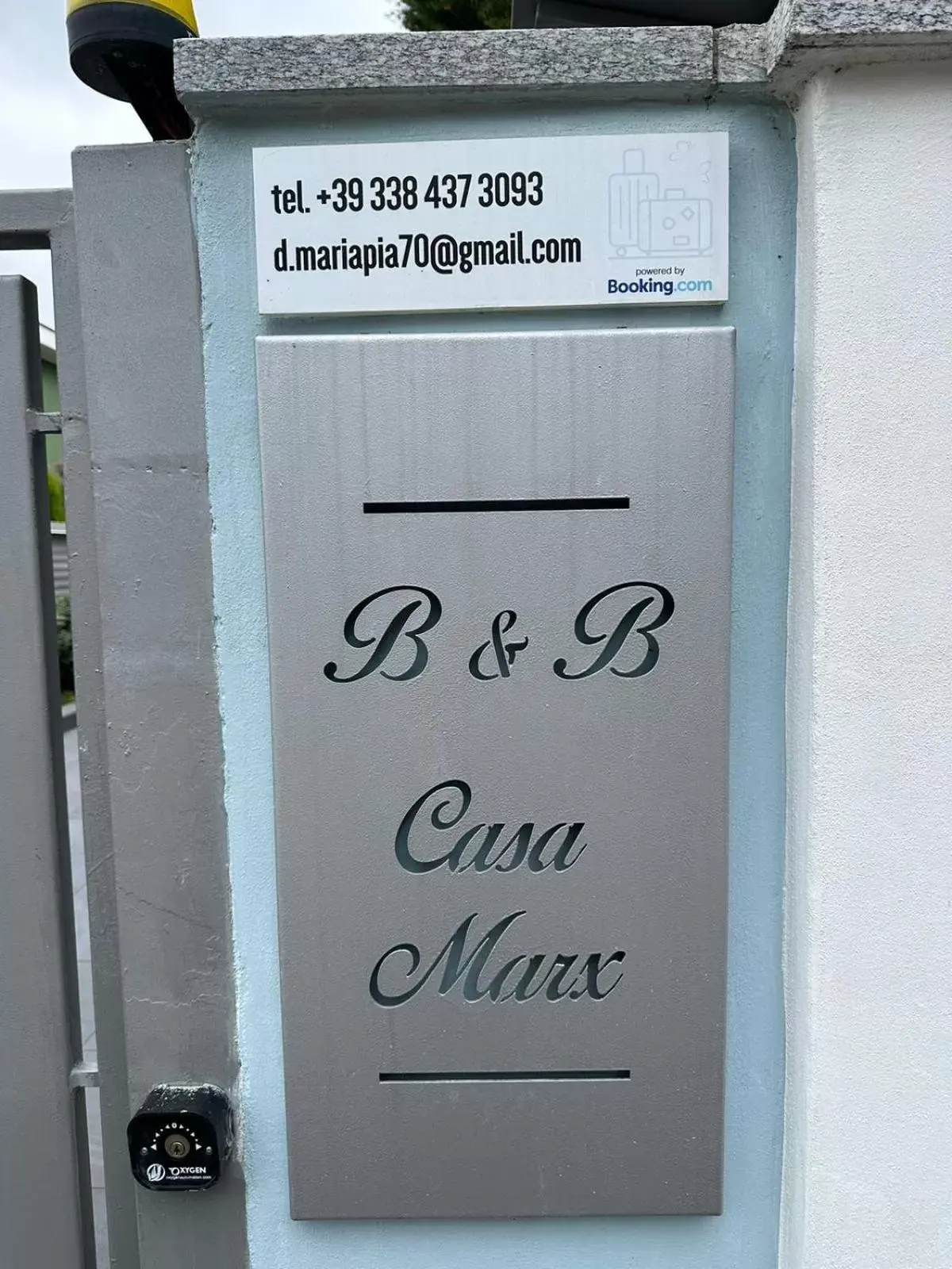 Property Logo/Sign in Casa Marx