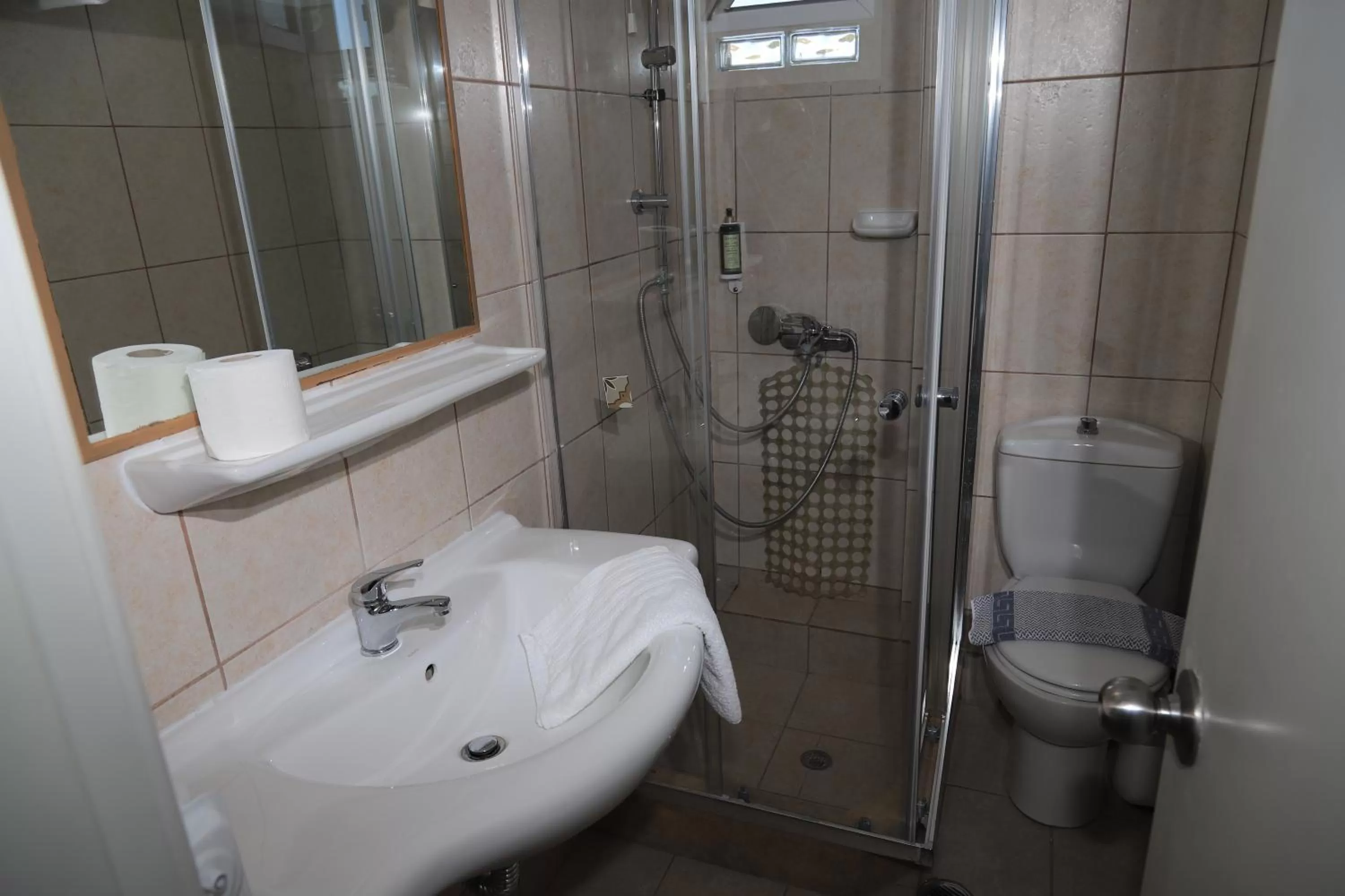 IKAROS Hotel ELLINIKO