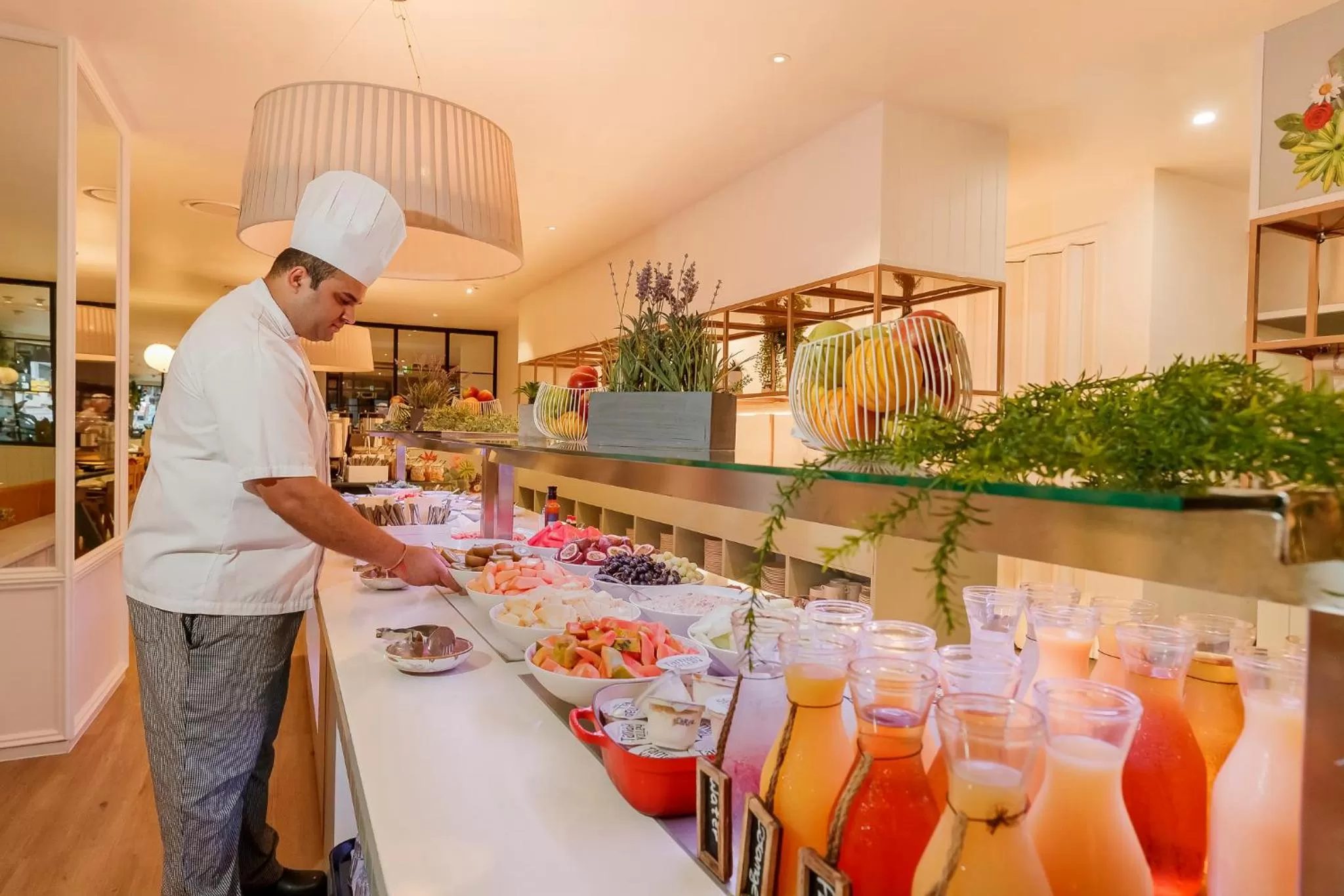 Food and drinks in Pullman Brisbane King George Square