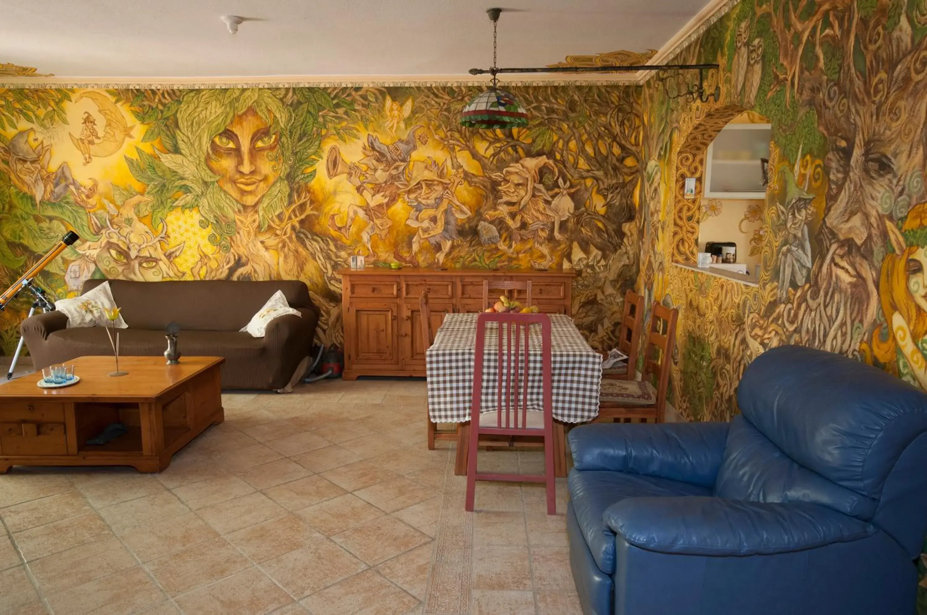 Communal lounge/ TV room, Lounge/Bar in Hostel Los Duendes del Sur