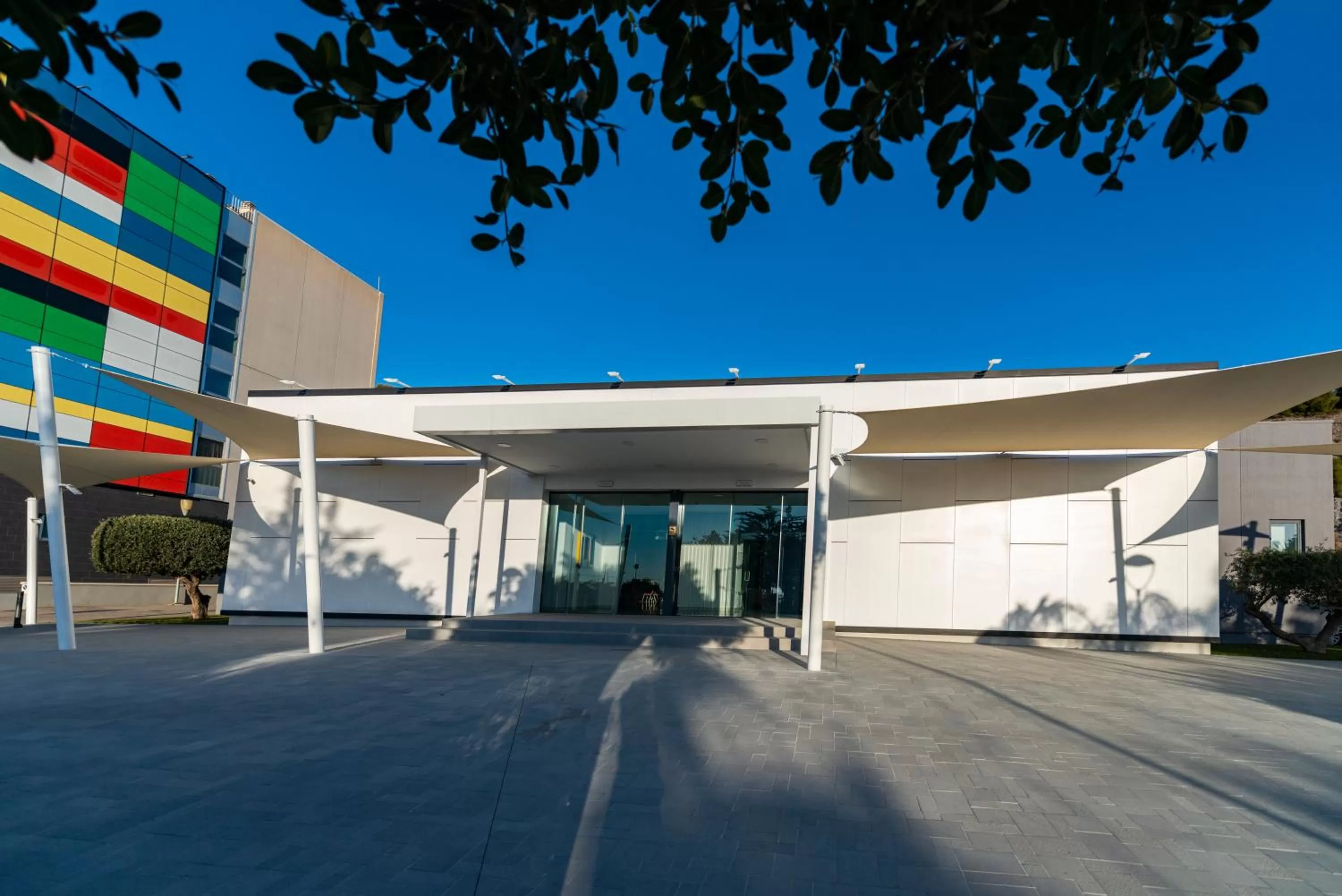 Property building in Sercotel Riscal