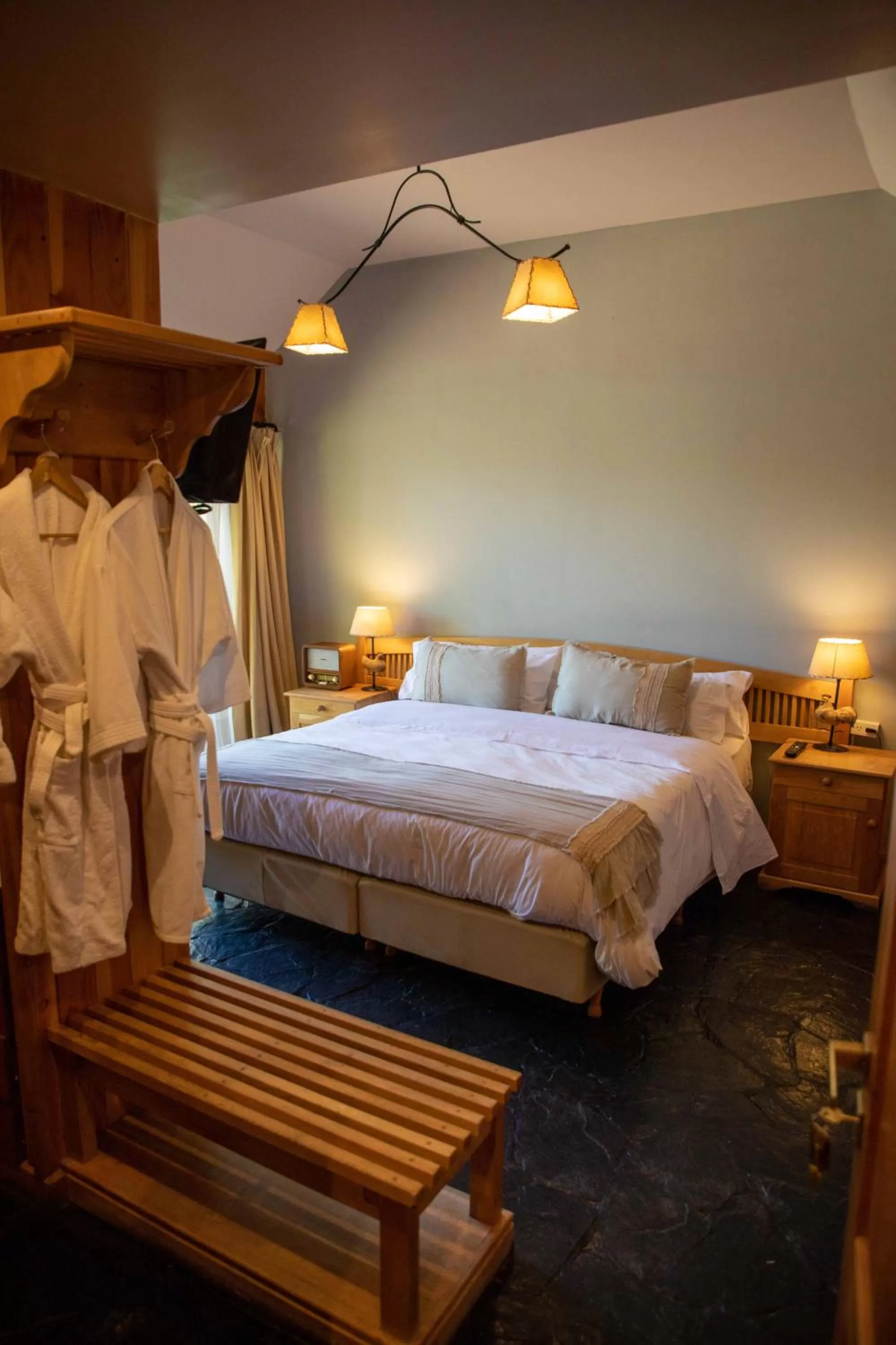 Bed in Arrayan Lake View Mountain Lodge & Casa De Te Arrayan