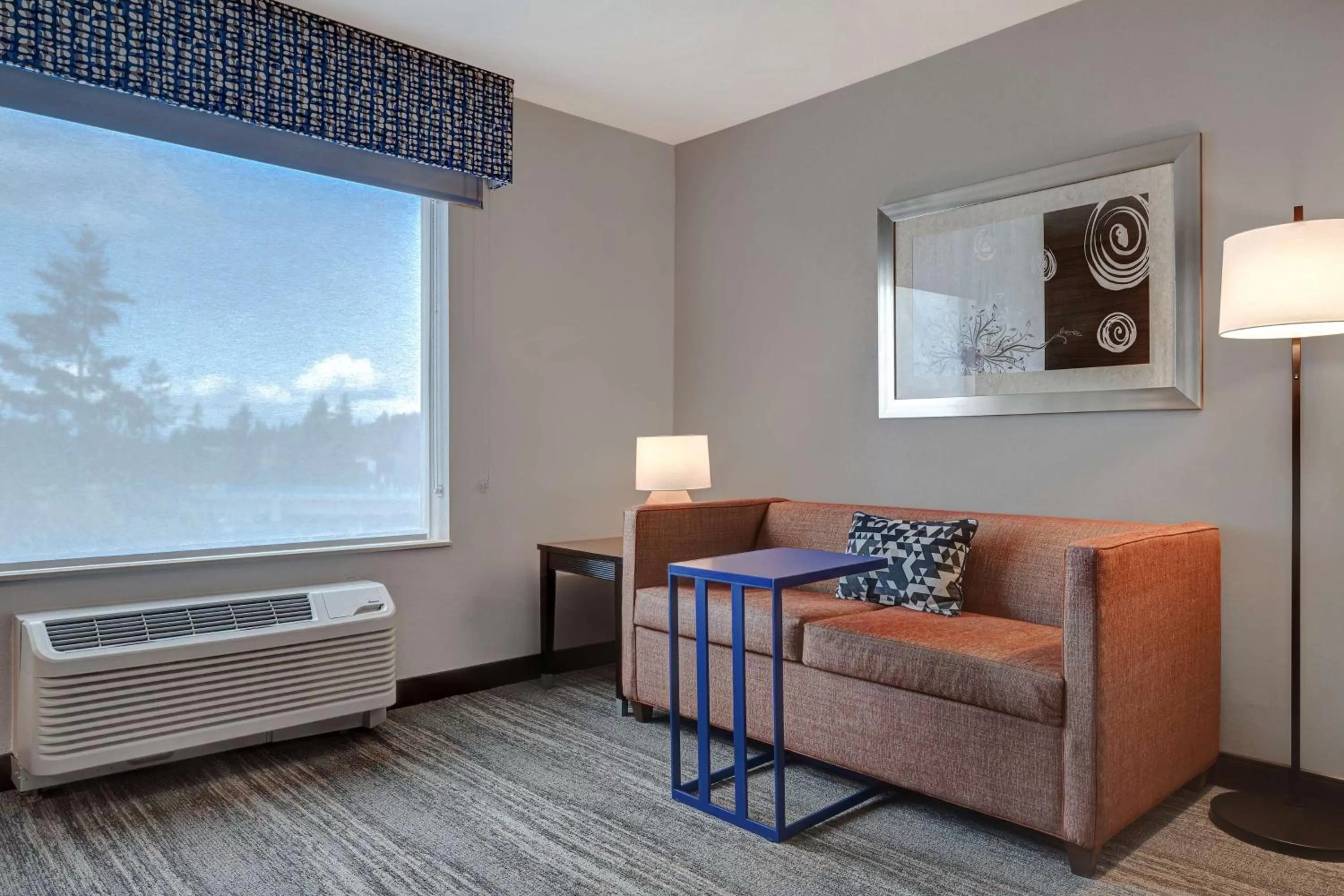 Living room in Hampton Inn & Suites Seattle/Federal Way