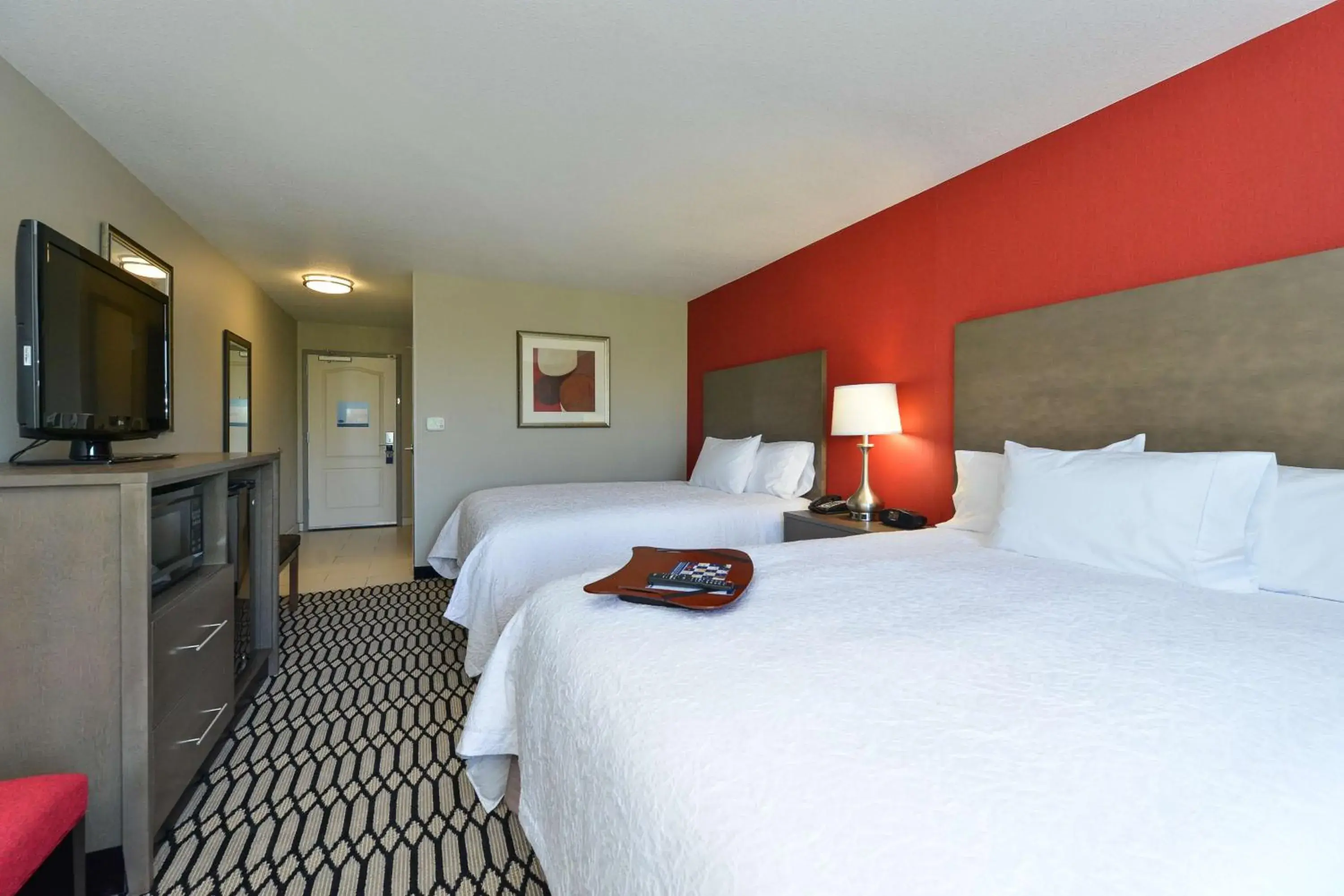 Bed in Hampton Inn By Hilton Middletown