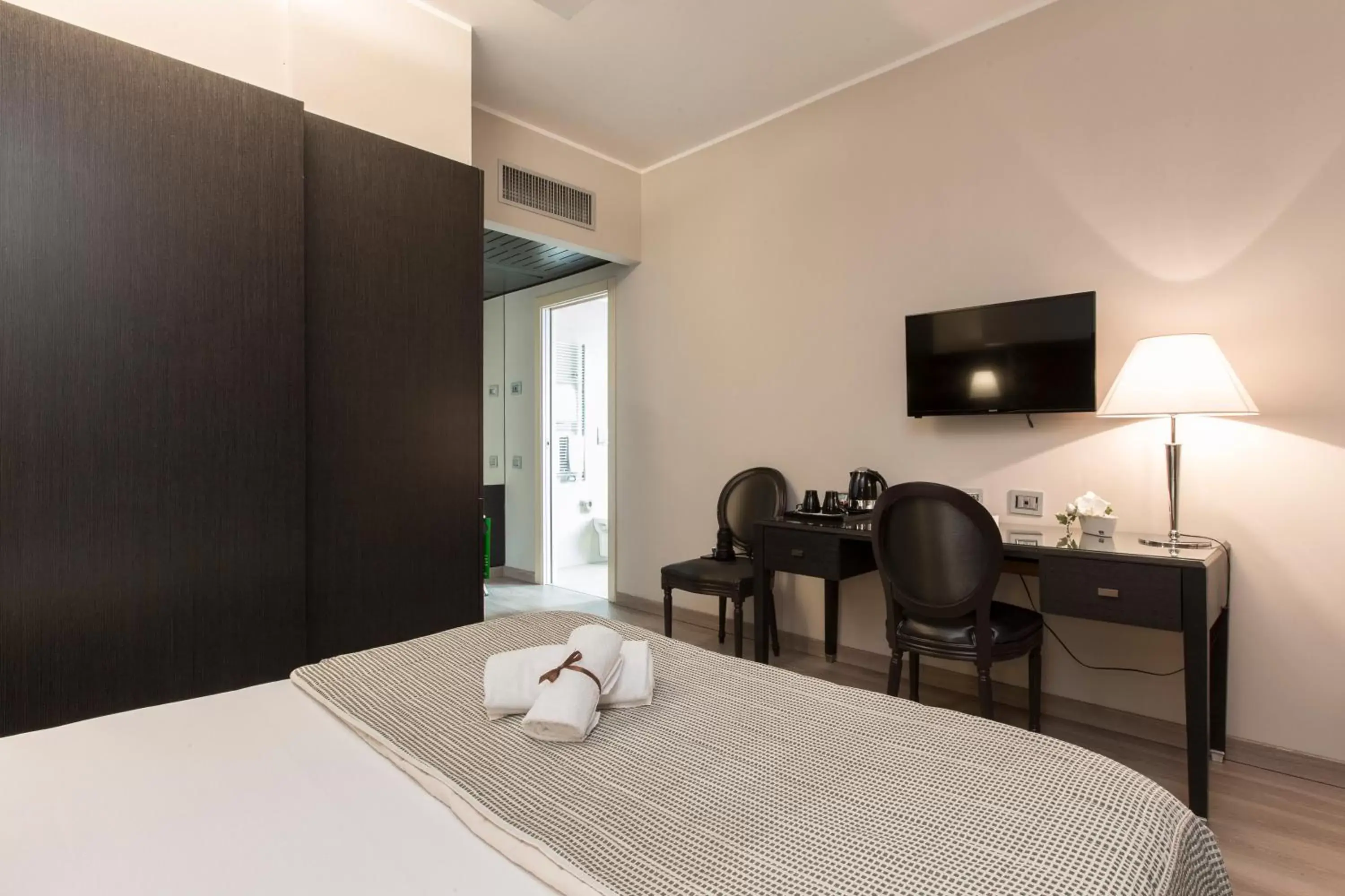 Bedroom, Bed in Just Hotel Lomazzo Fiera