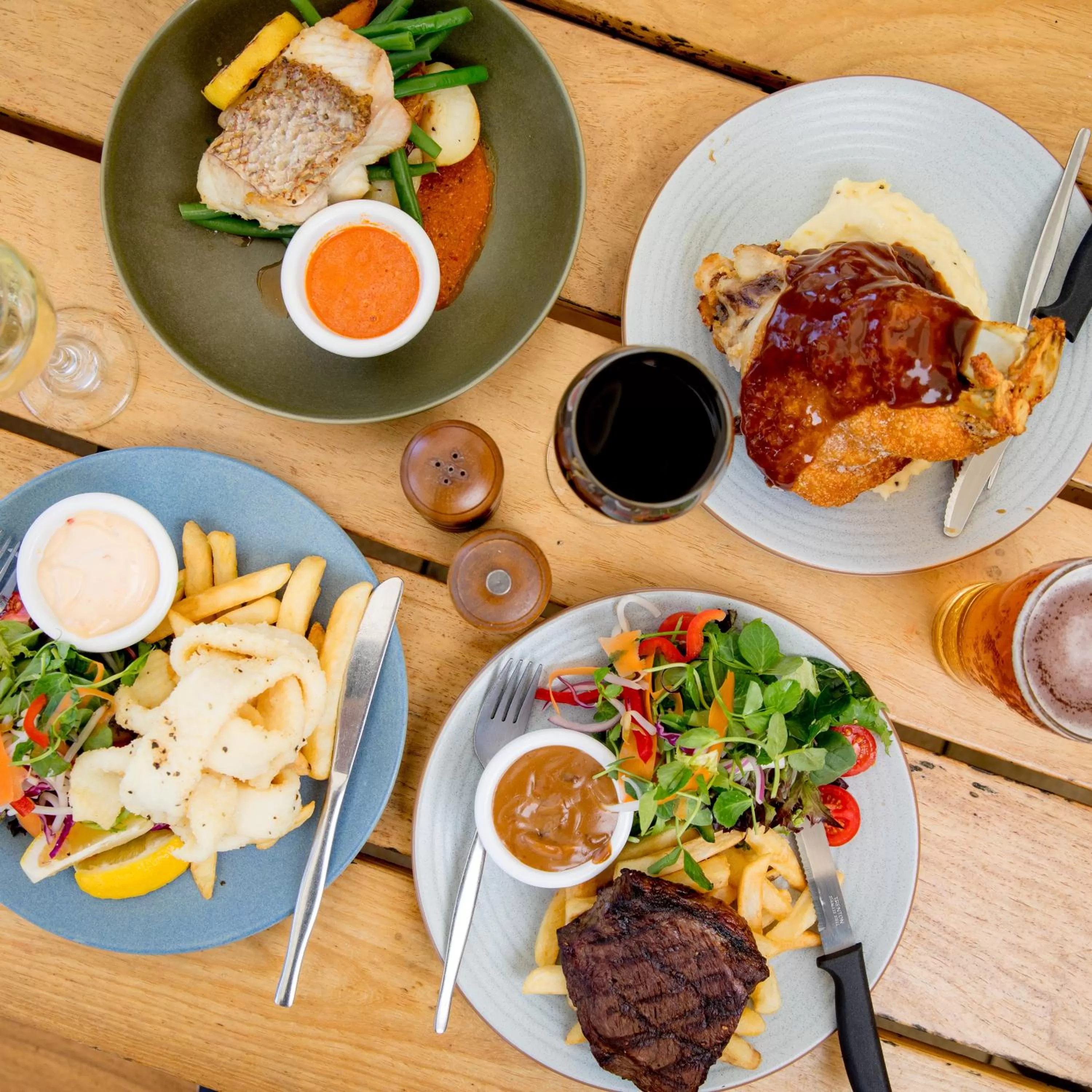 Restaurant/places to eat in Seabreeze Beach Hotel