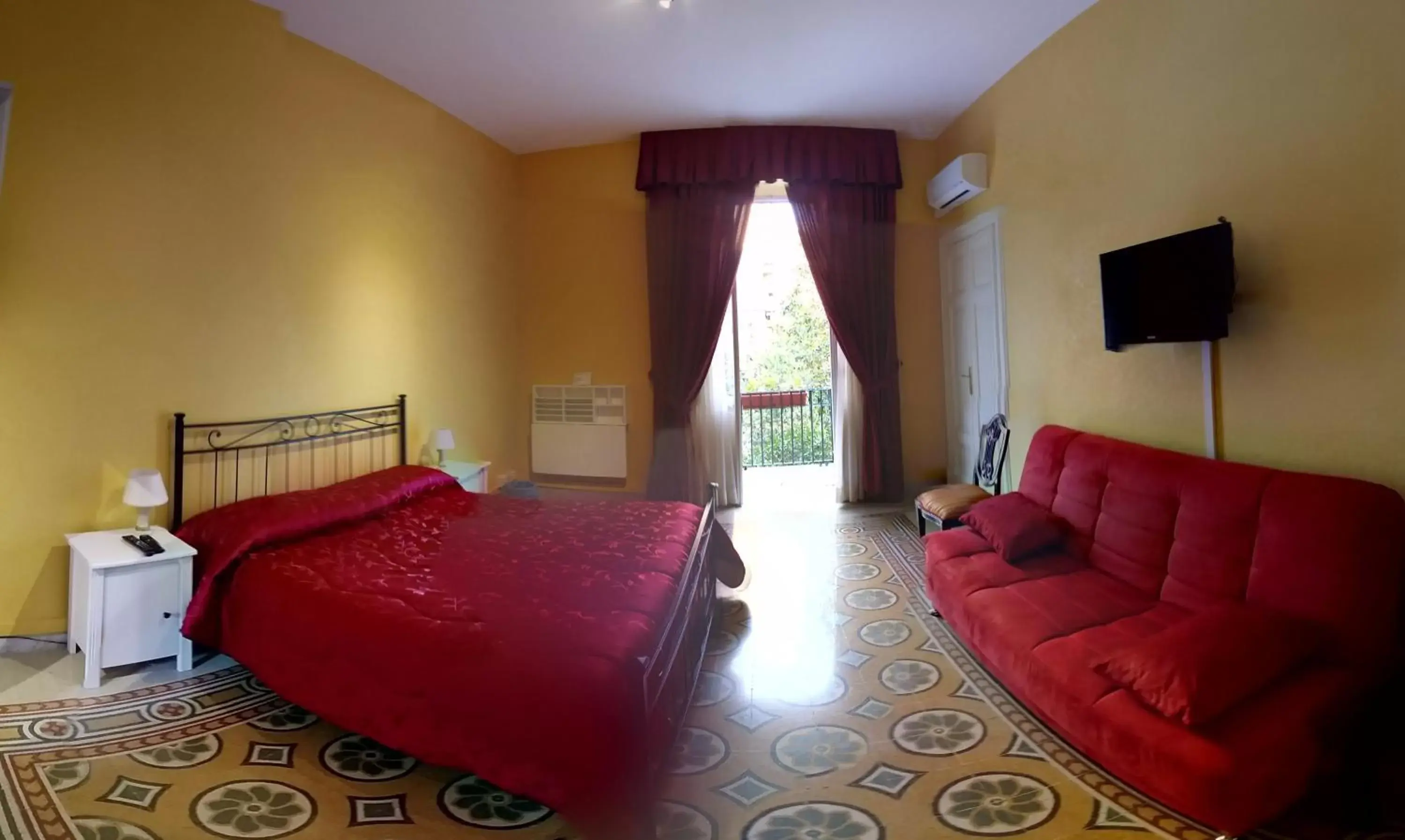 Bedroom in La Breccia A Porta Pia