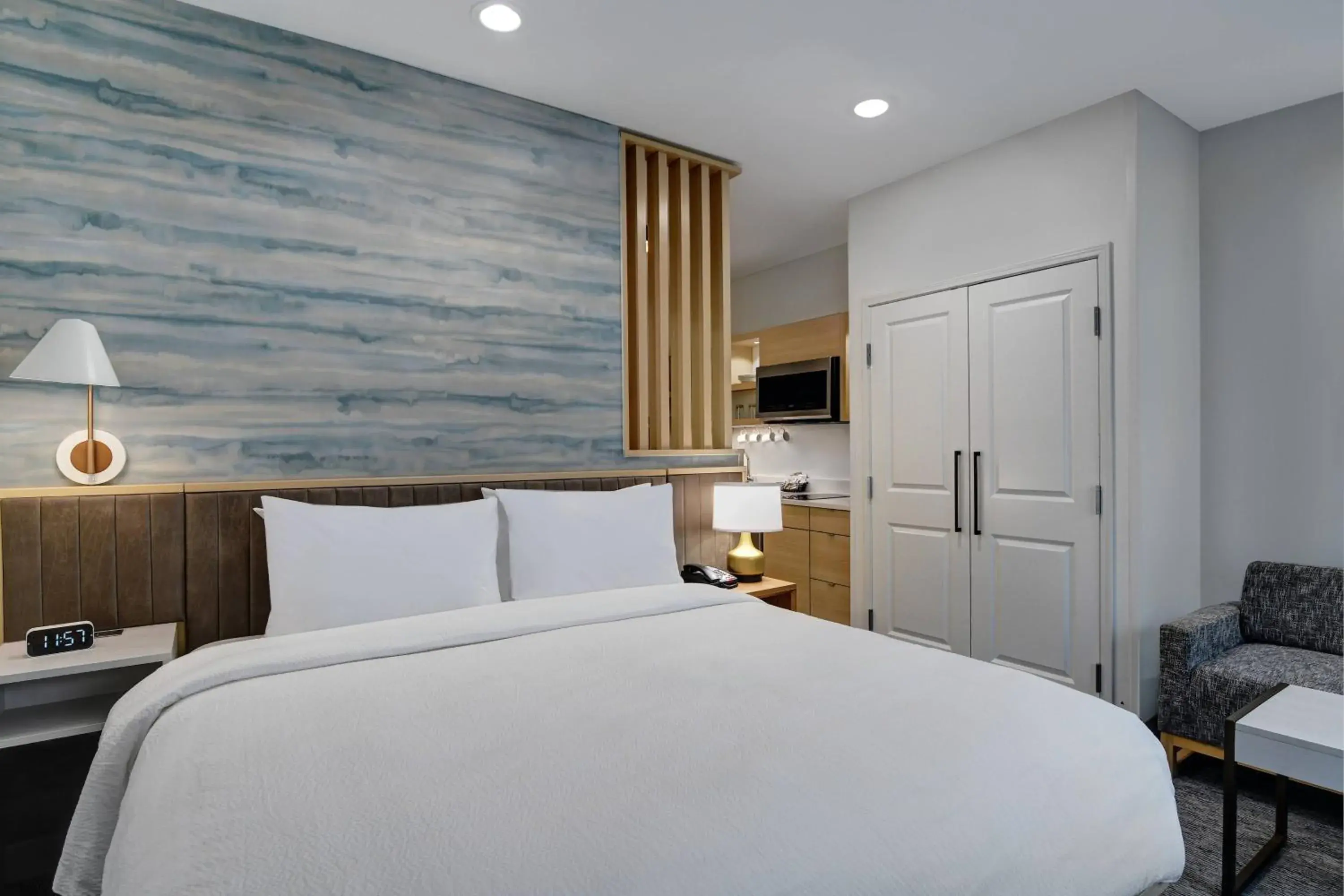 Bedroom, Bed in TownePlace Suites by Marriott Sumter