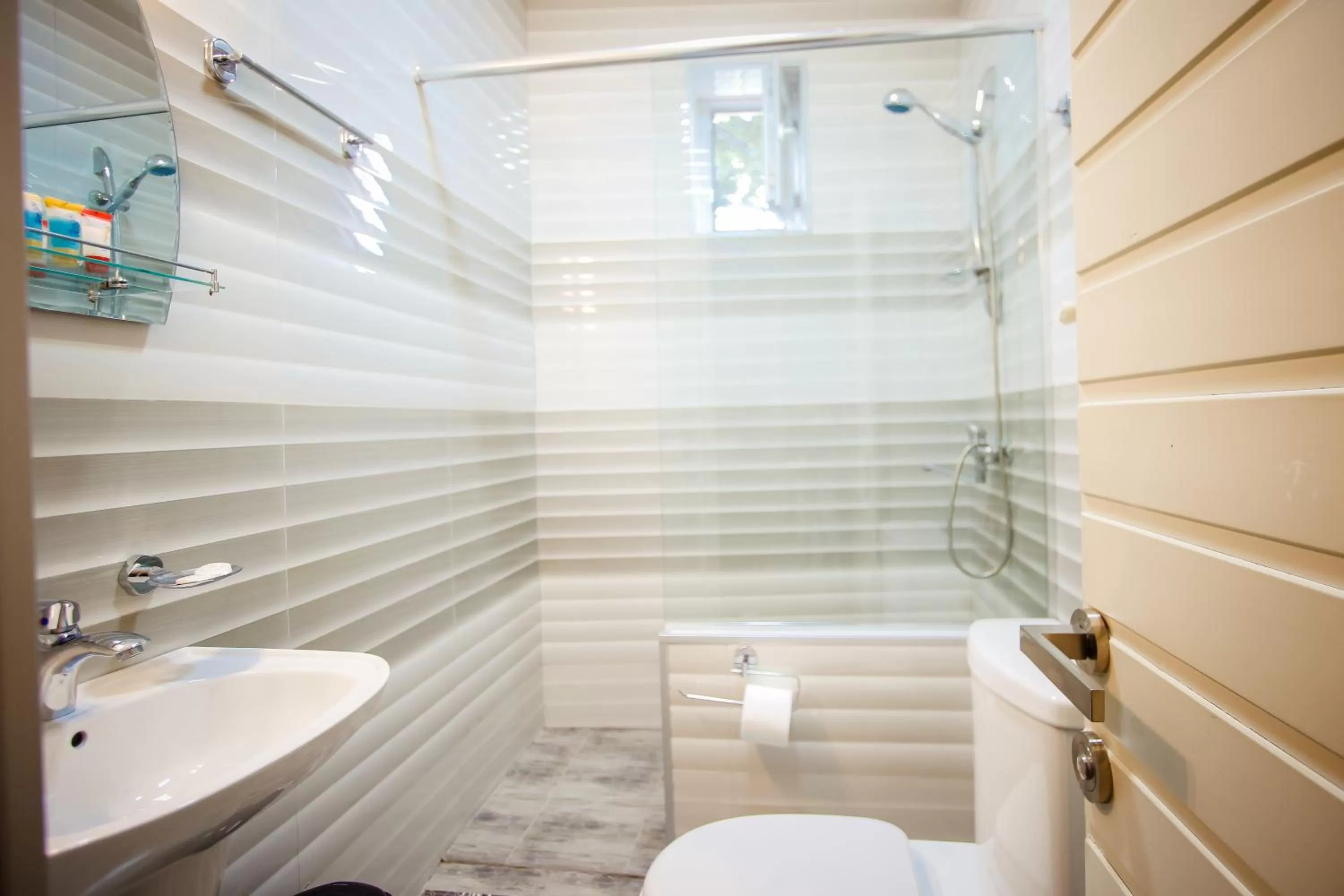 Bathroom in Freedom Square Apart Hotel