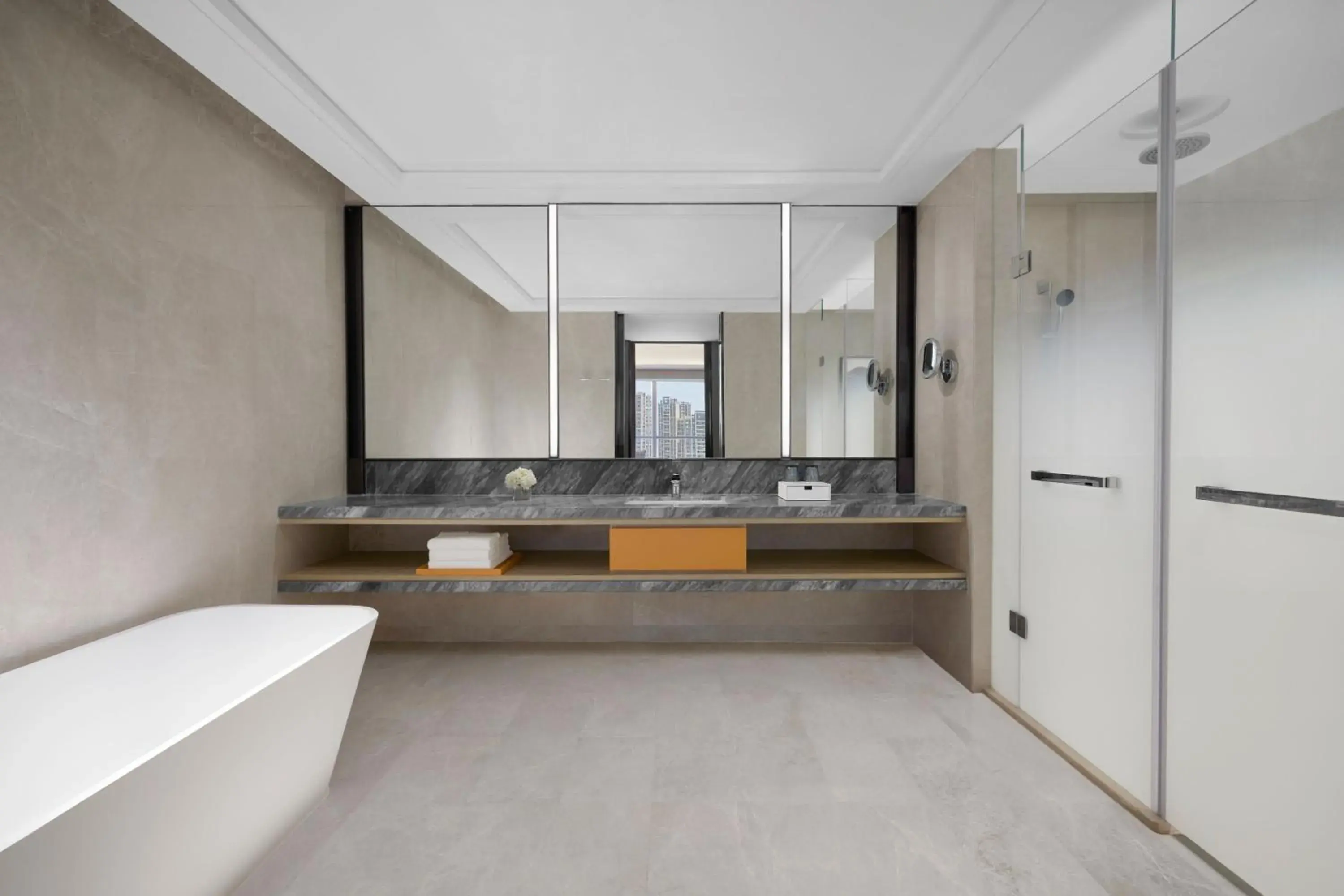 Bathroom, Kitchen/Kitchenette in Zhuhai Marriott Hotel Jinwan