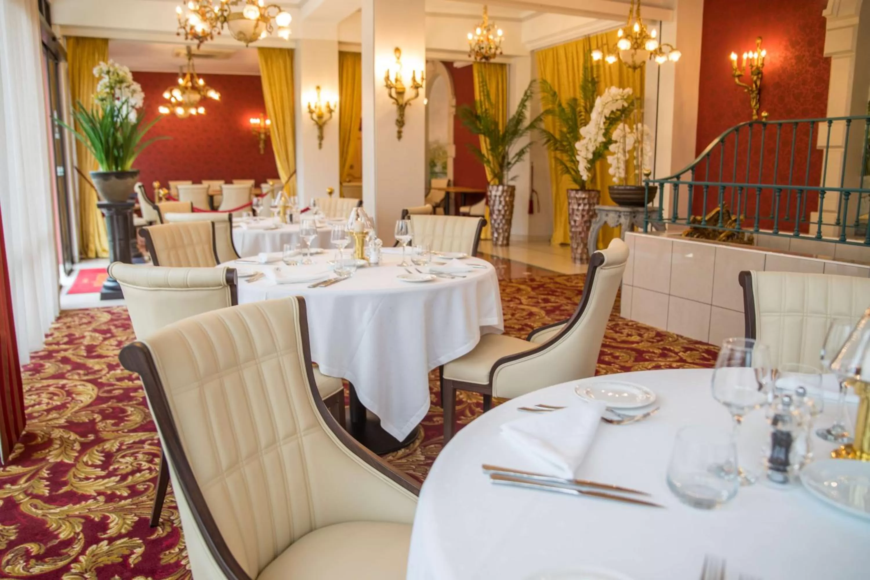 Restaurant/places to eat in Best Western Beauséjour