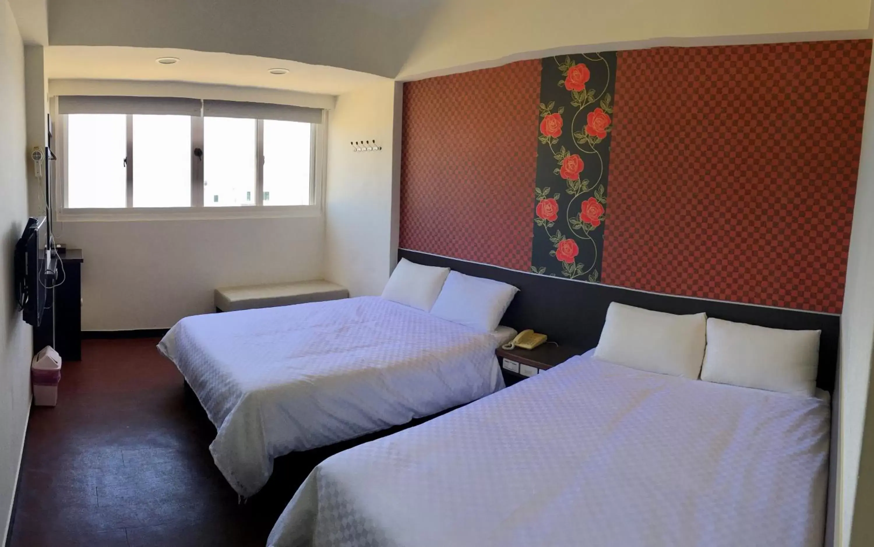 Photo of the whole room, Bed in Penghu An-I Hotel