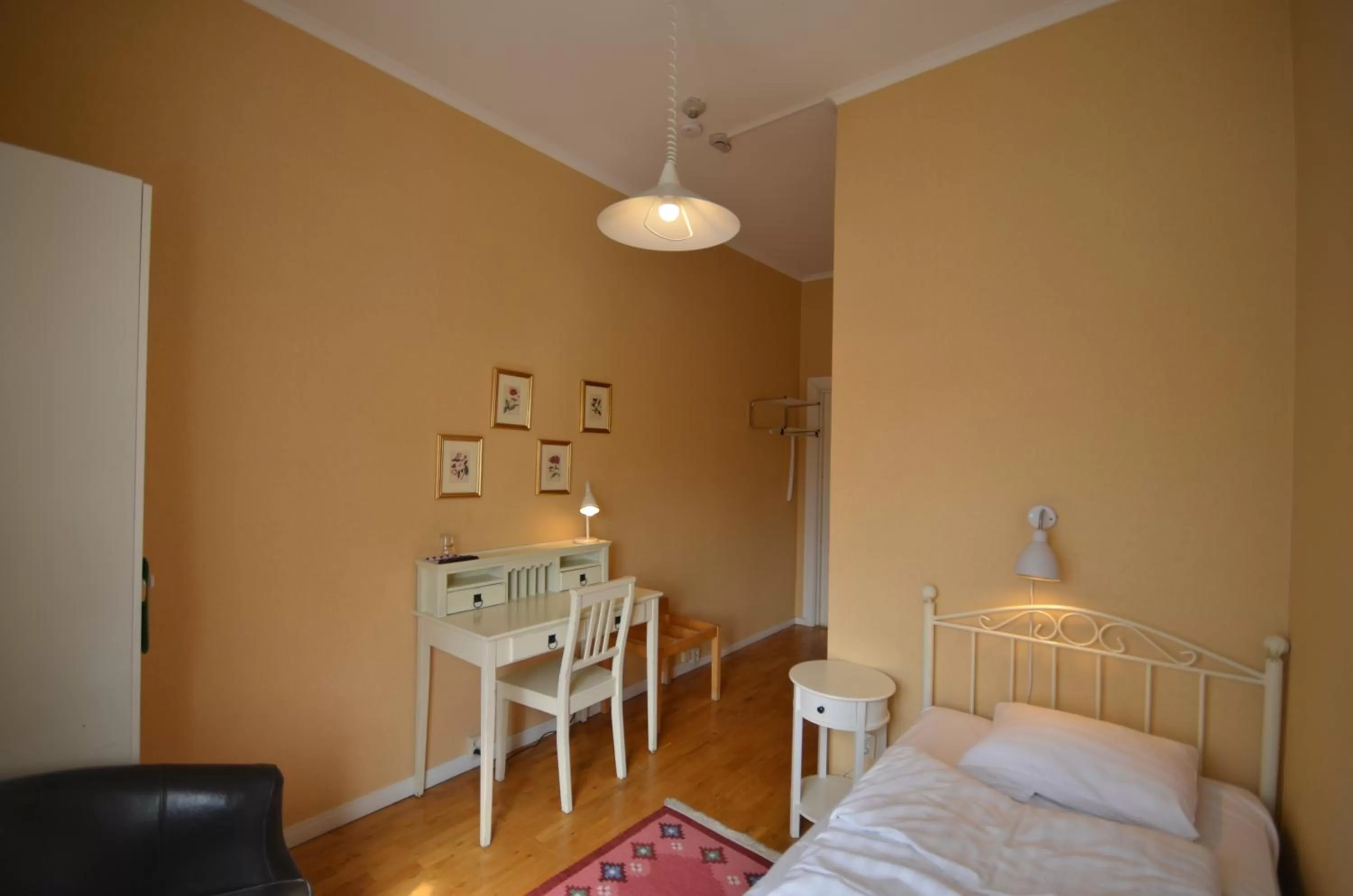 Photo of the whole room, Bed in Hotell Royal