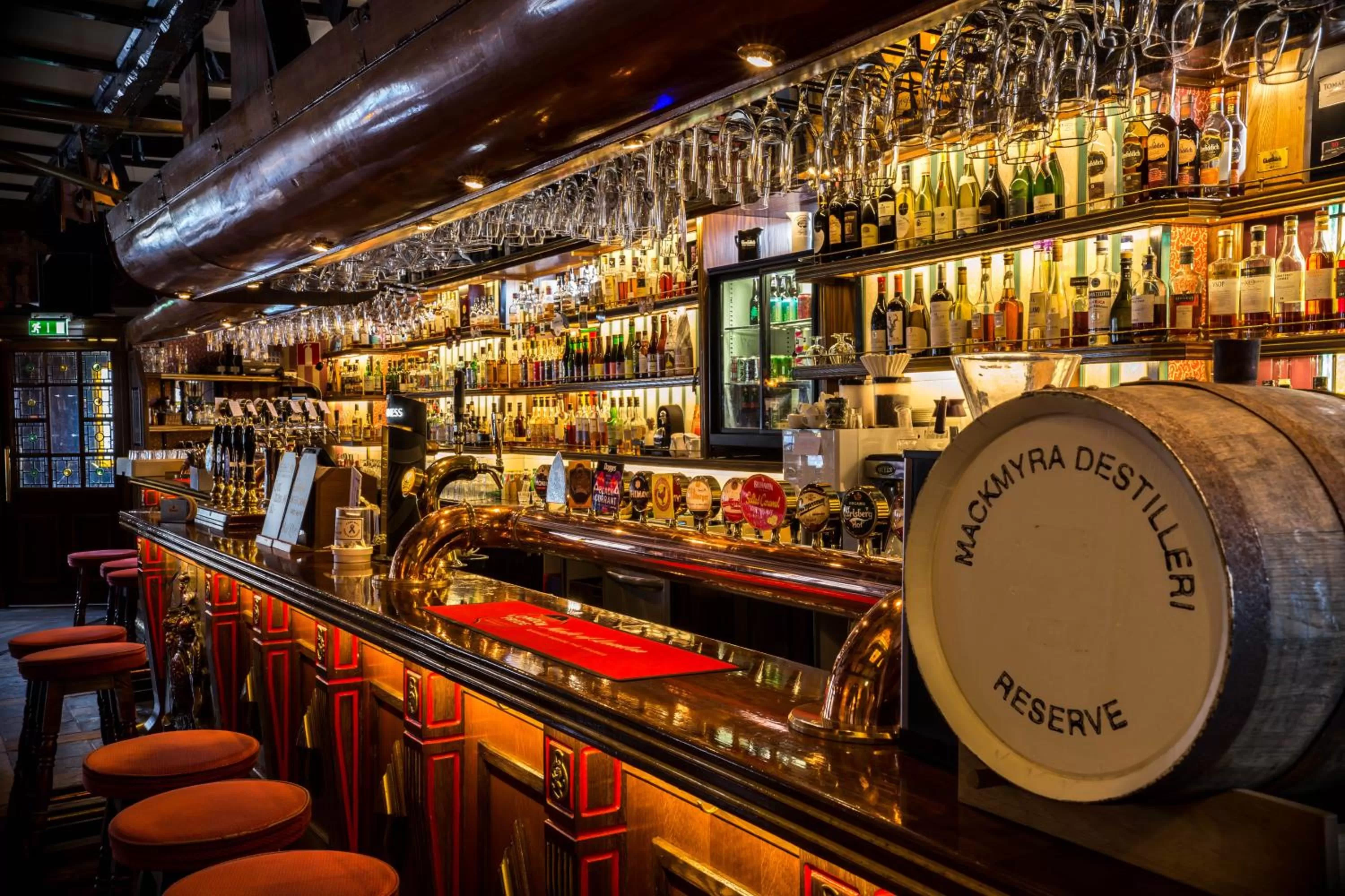 Lounge or bar in Elite Stadshotellet Karlstad, Hotel & Spa