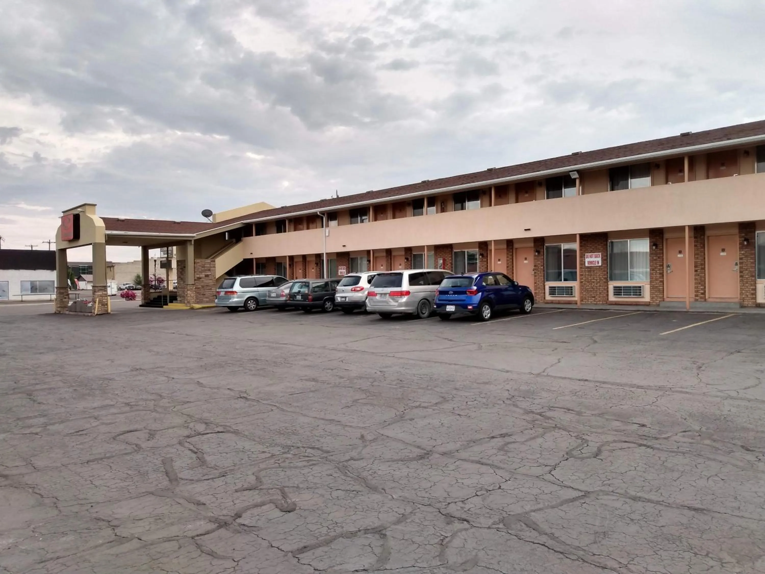 Property Building in Econostay