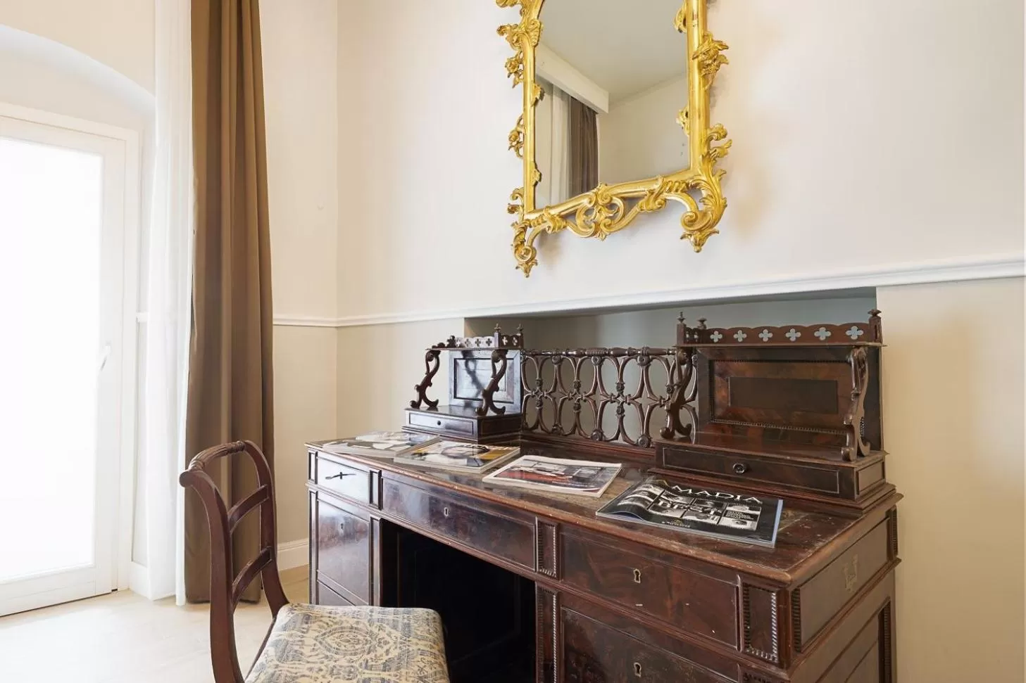 Decorative detail in Residenza D'Epoca La Basilica