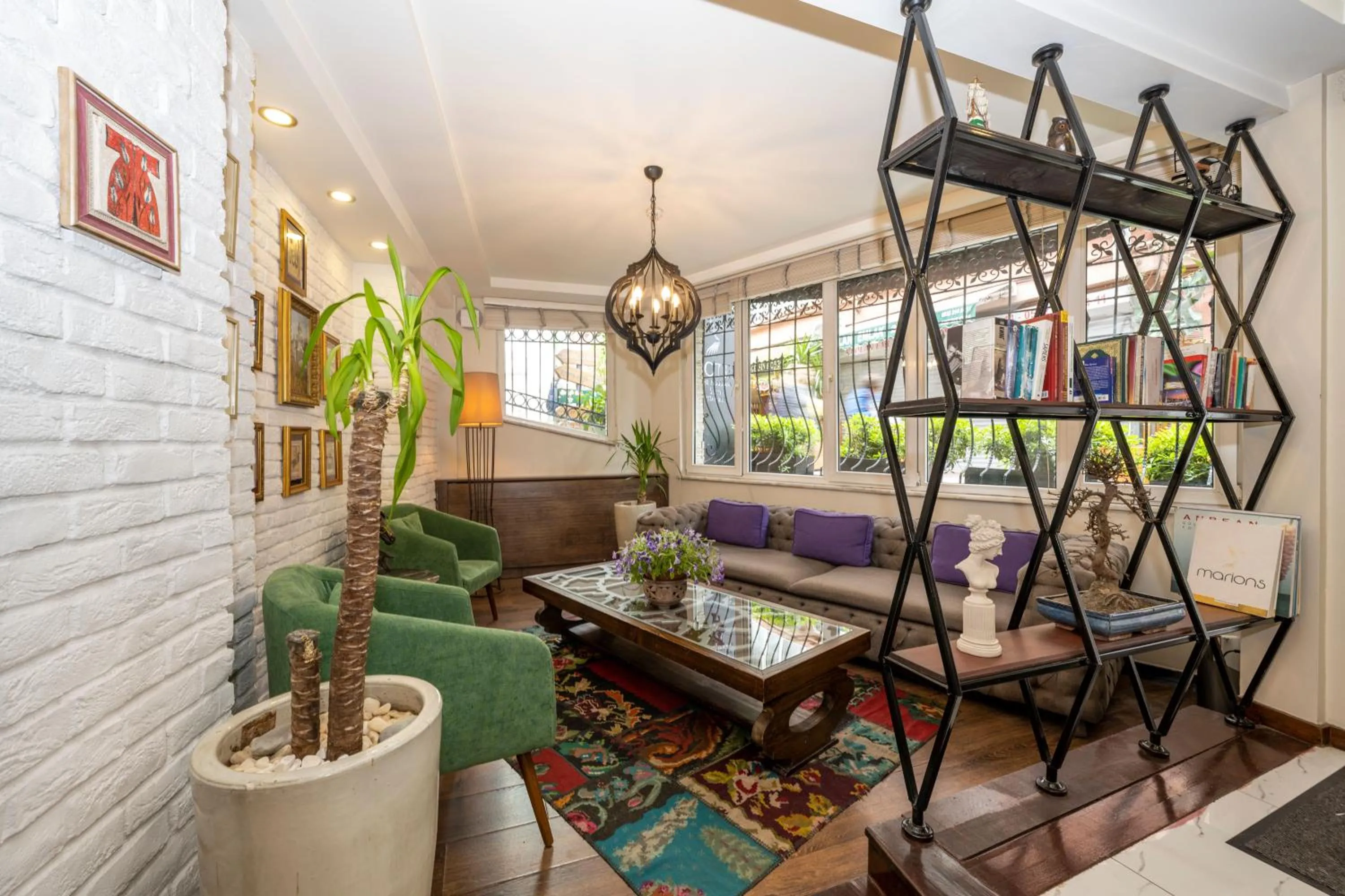 Lobby or reception in The Marions Suite istanbul Special Category Taksim