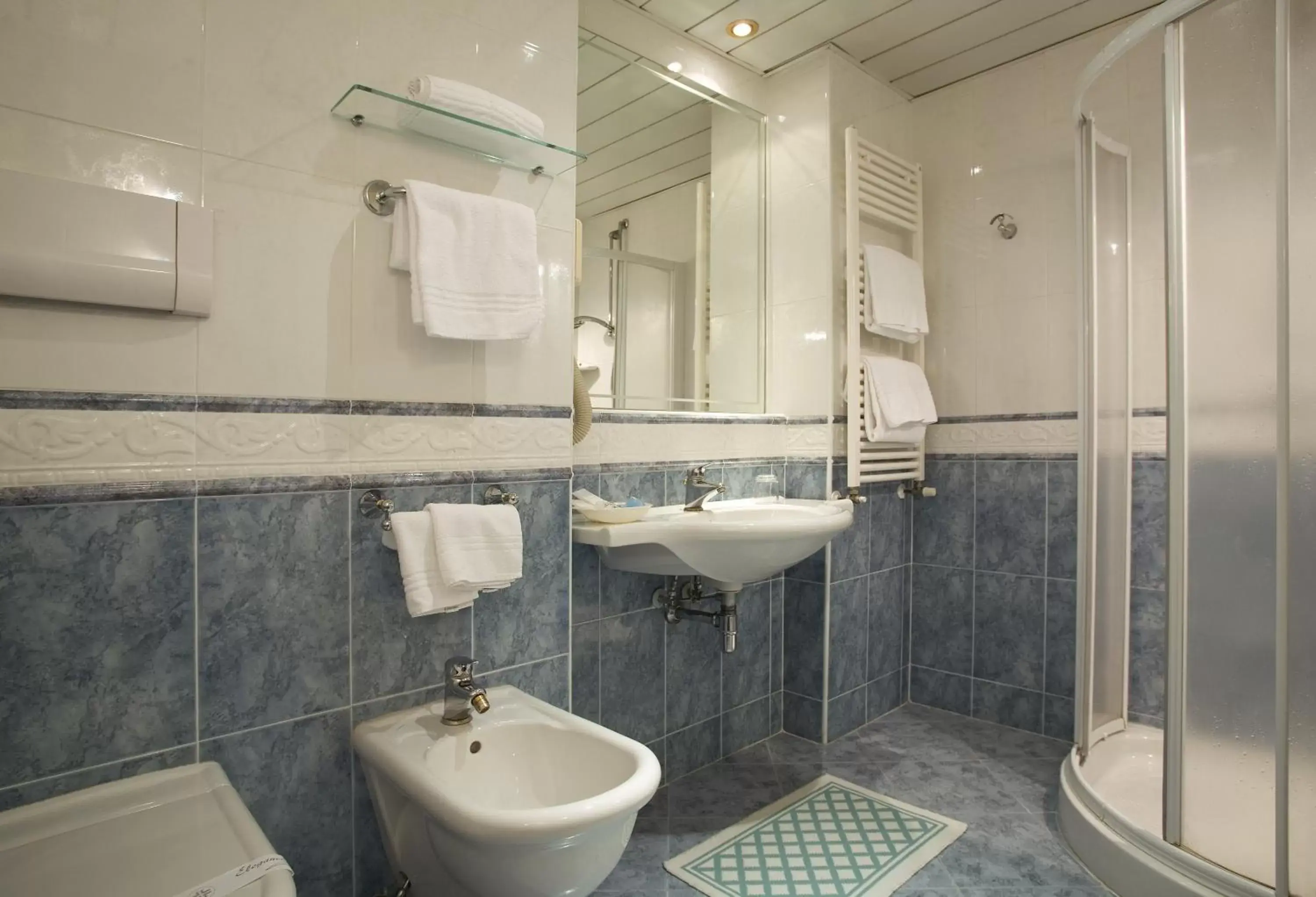 Bathroom in Hotel Terme Helvetia